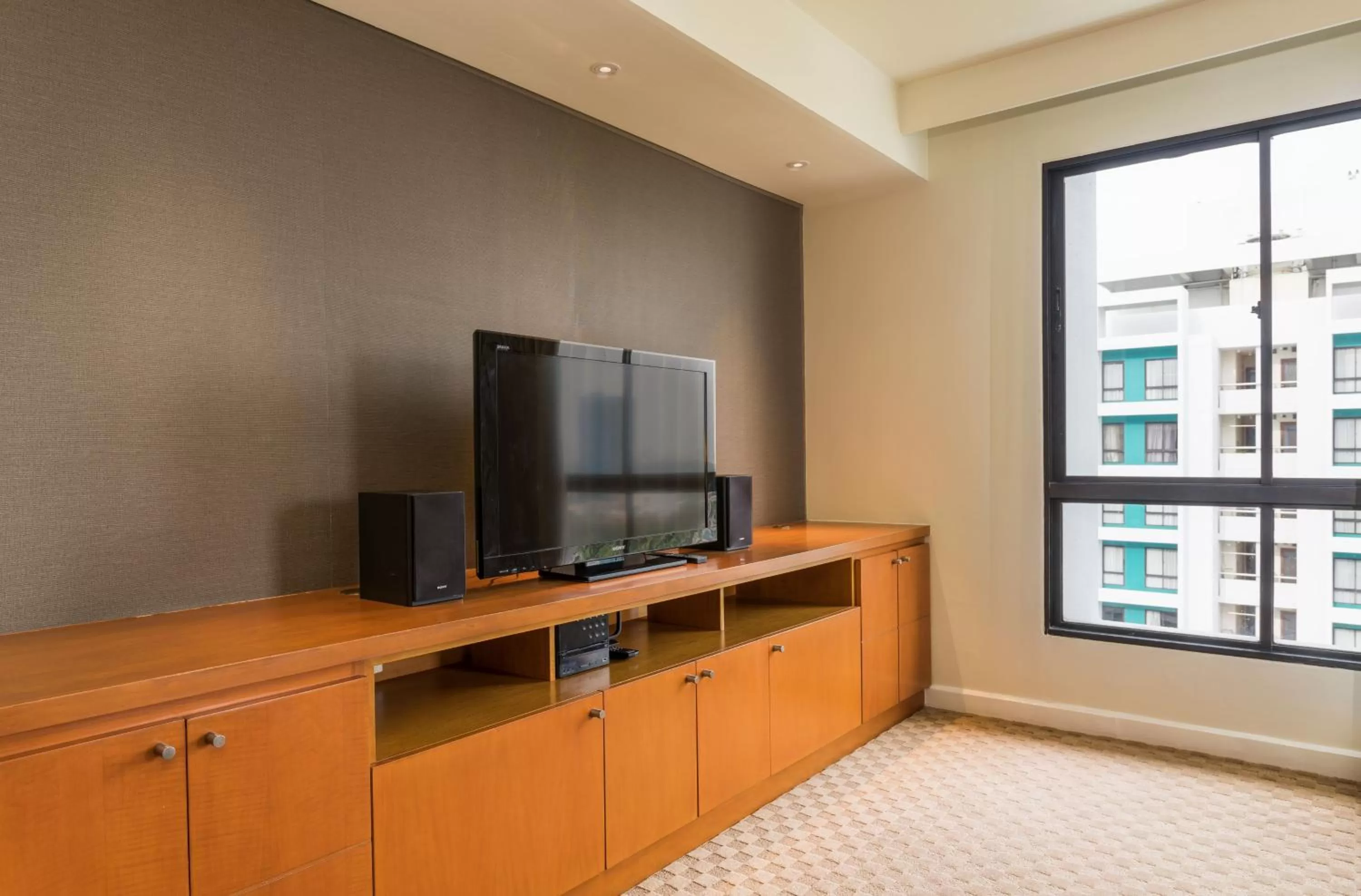 TV and multimedia in Chatrium Sathon Bangkok