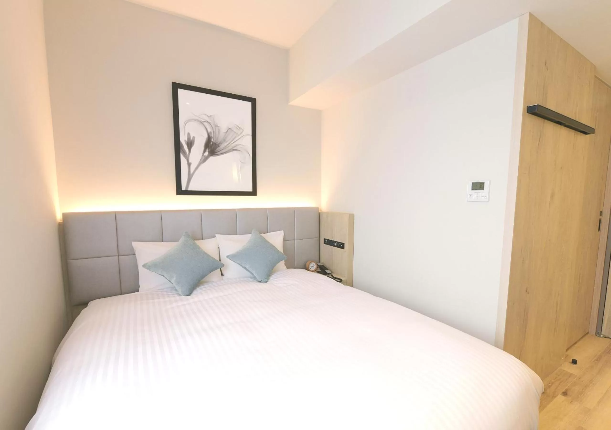 Bed in Oriental Hotel Fukuoka Hakata Station