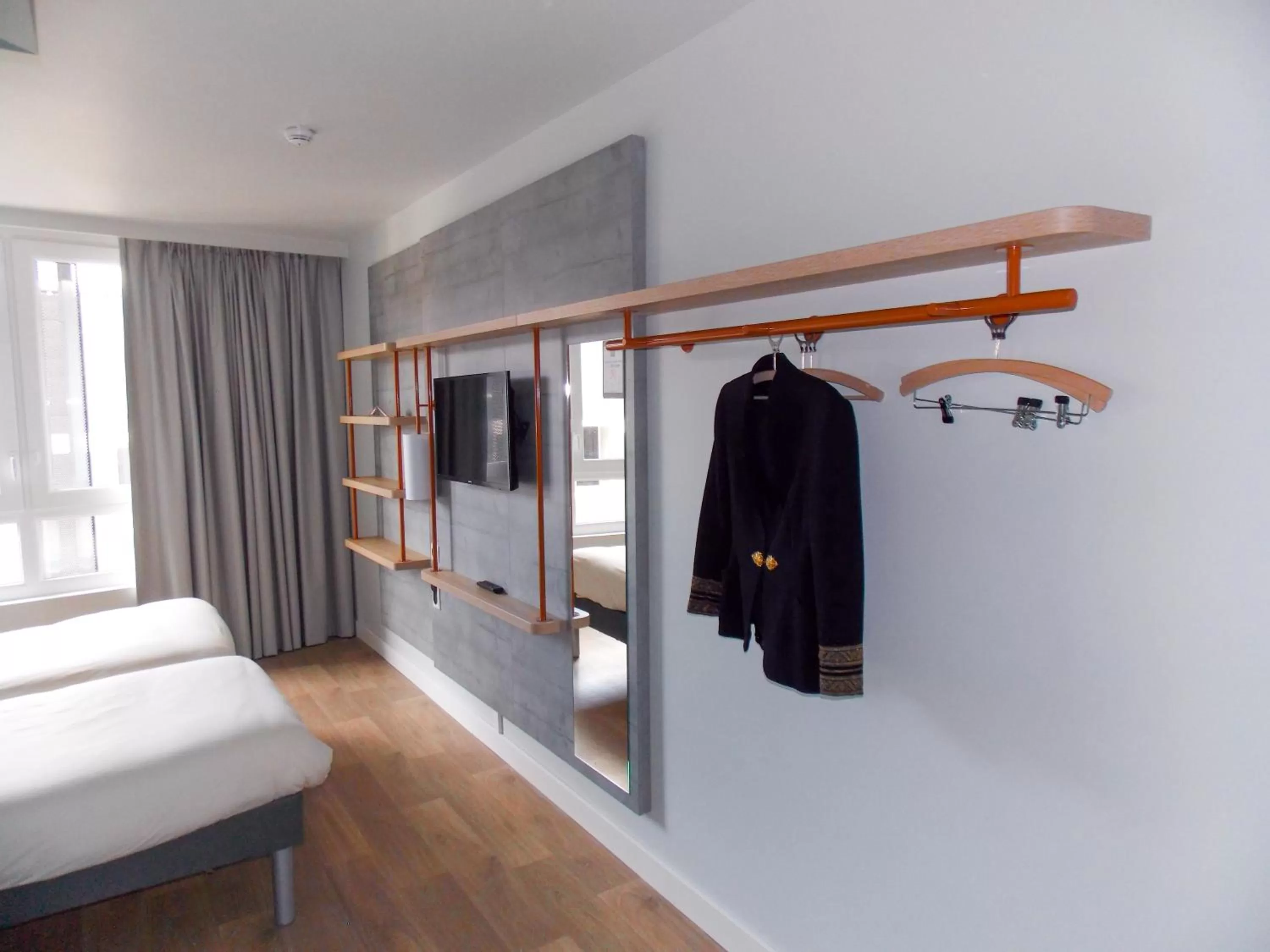 Bedroom, Bed in ibis budget Rouen Centre Rive Gauche