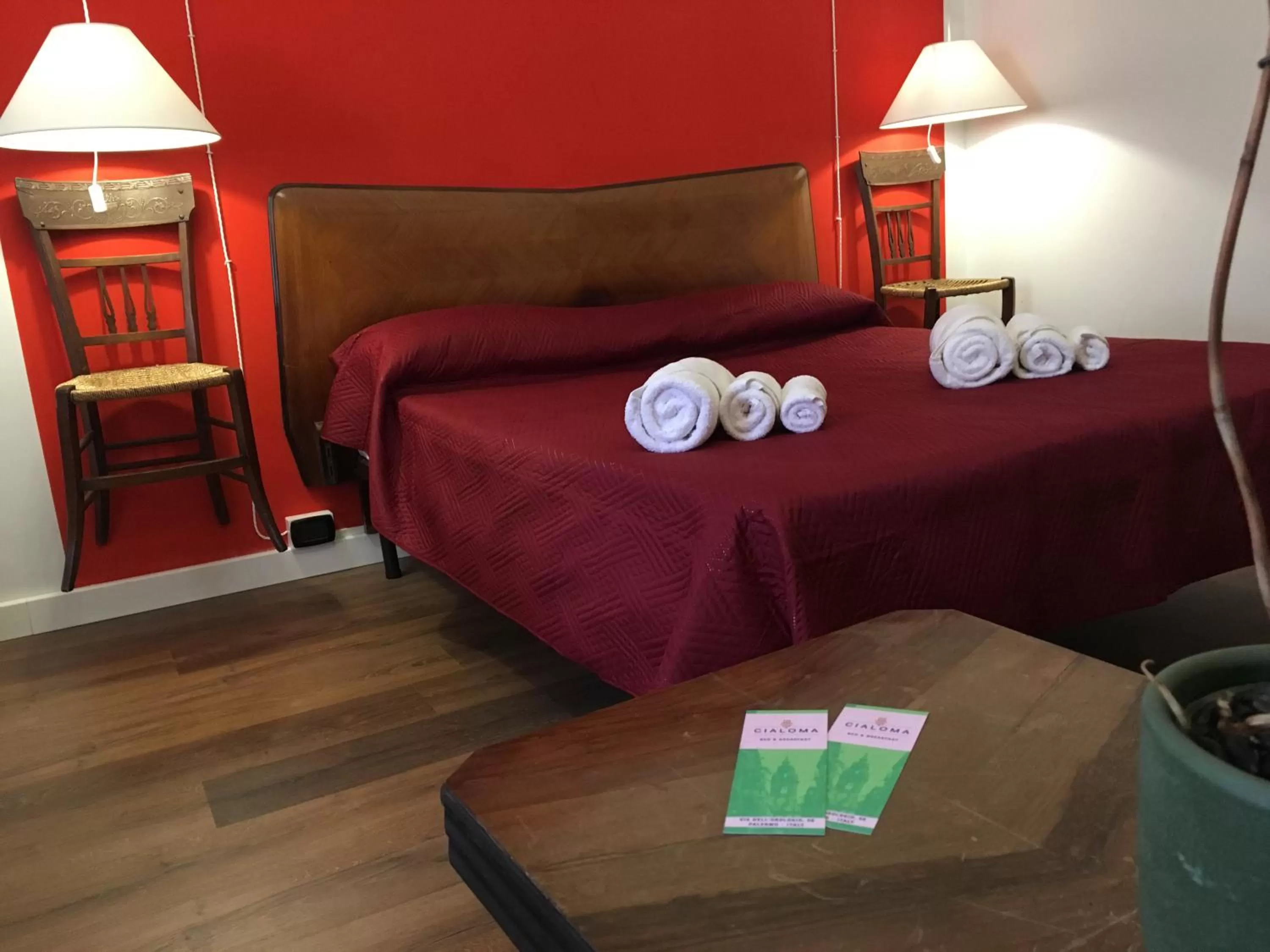 Photo of the whole room, Bed in Cialoma B&B