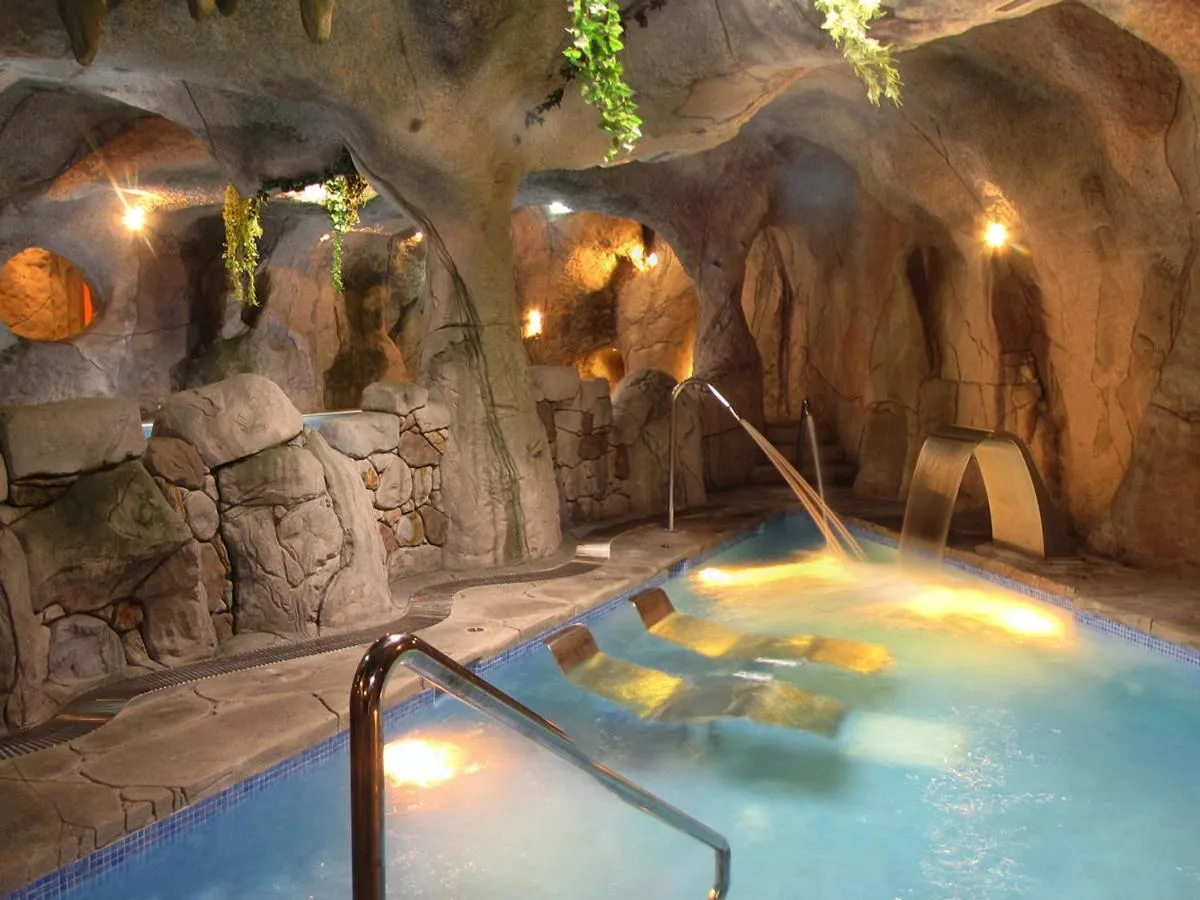 Spa and wellness centre/facilities in Hotel & Spa María Manuela