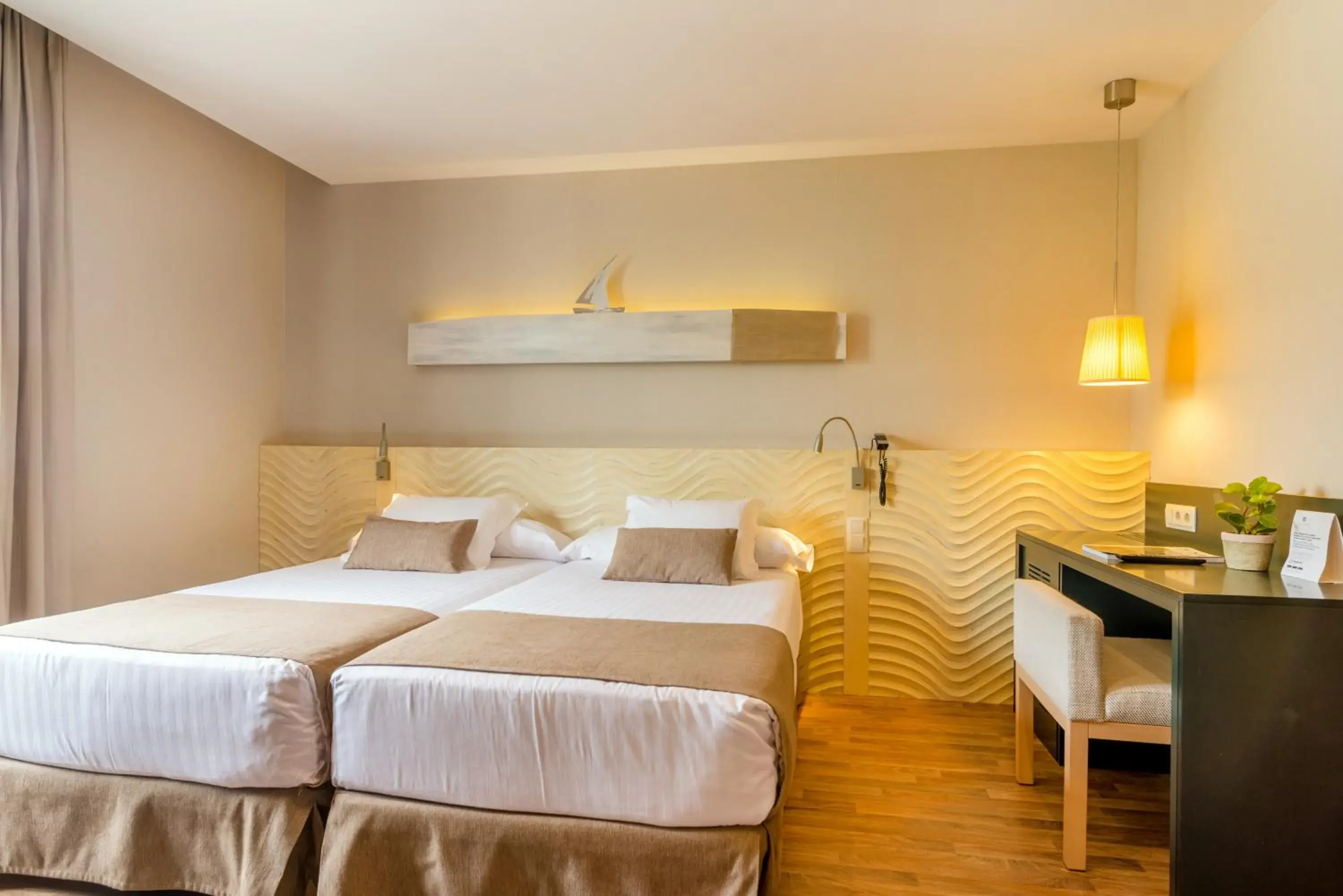 Double or Twin Room in Hotel Alga Double or Twin Room in Hotel Alga