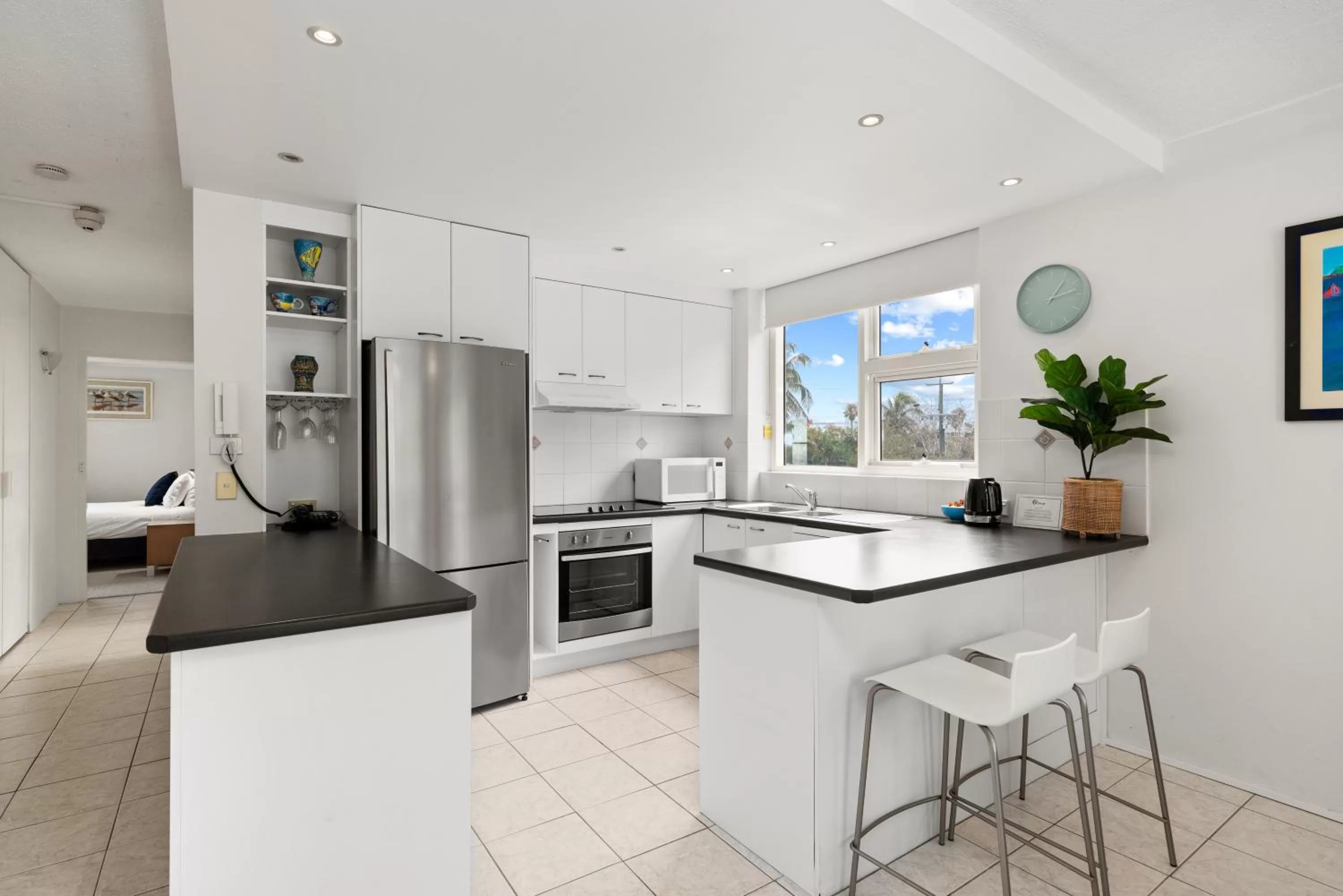 Deluxe One-Bedroom Apartment - Garden View in 84 The Spit Holiday Apartments