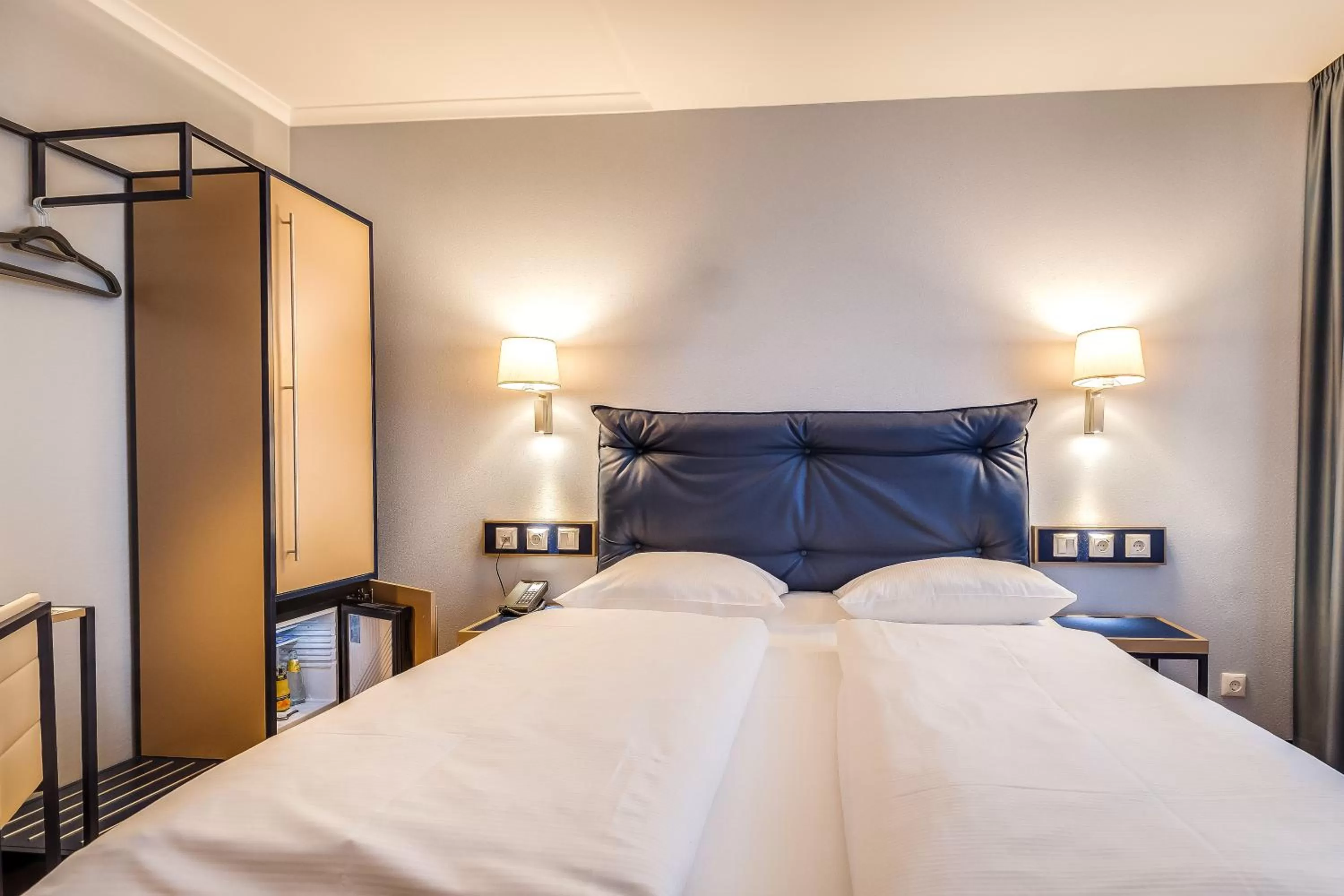 Photo of the whole room, Bed in Congress Hotel Chemnitz