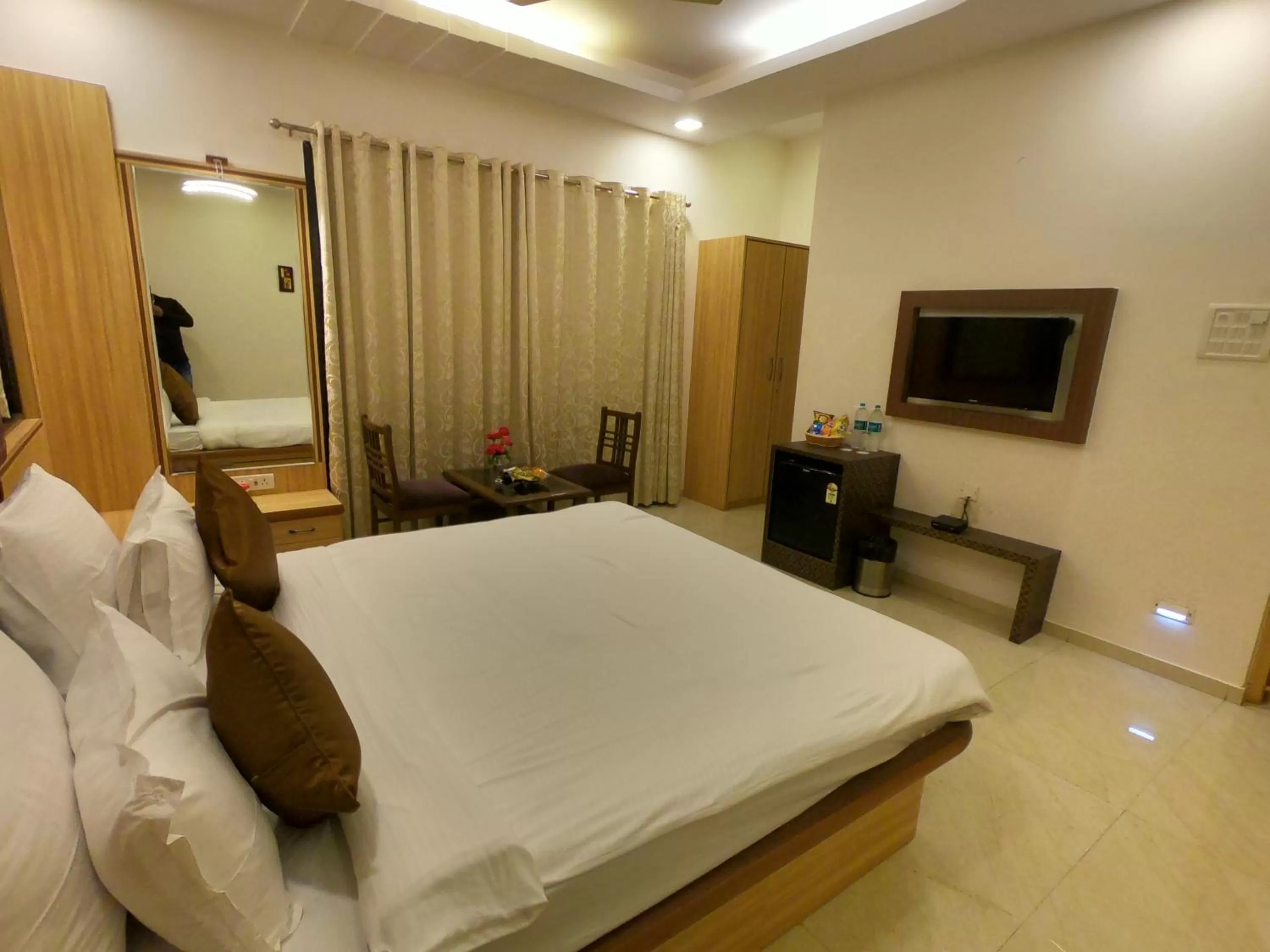 Bed in Jivanta Mahabaleshwar