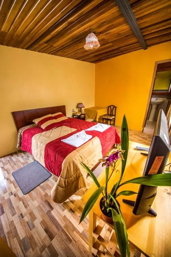 Bedroom, Bed in Hotel Donde Ivan