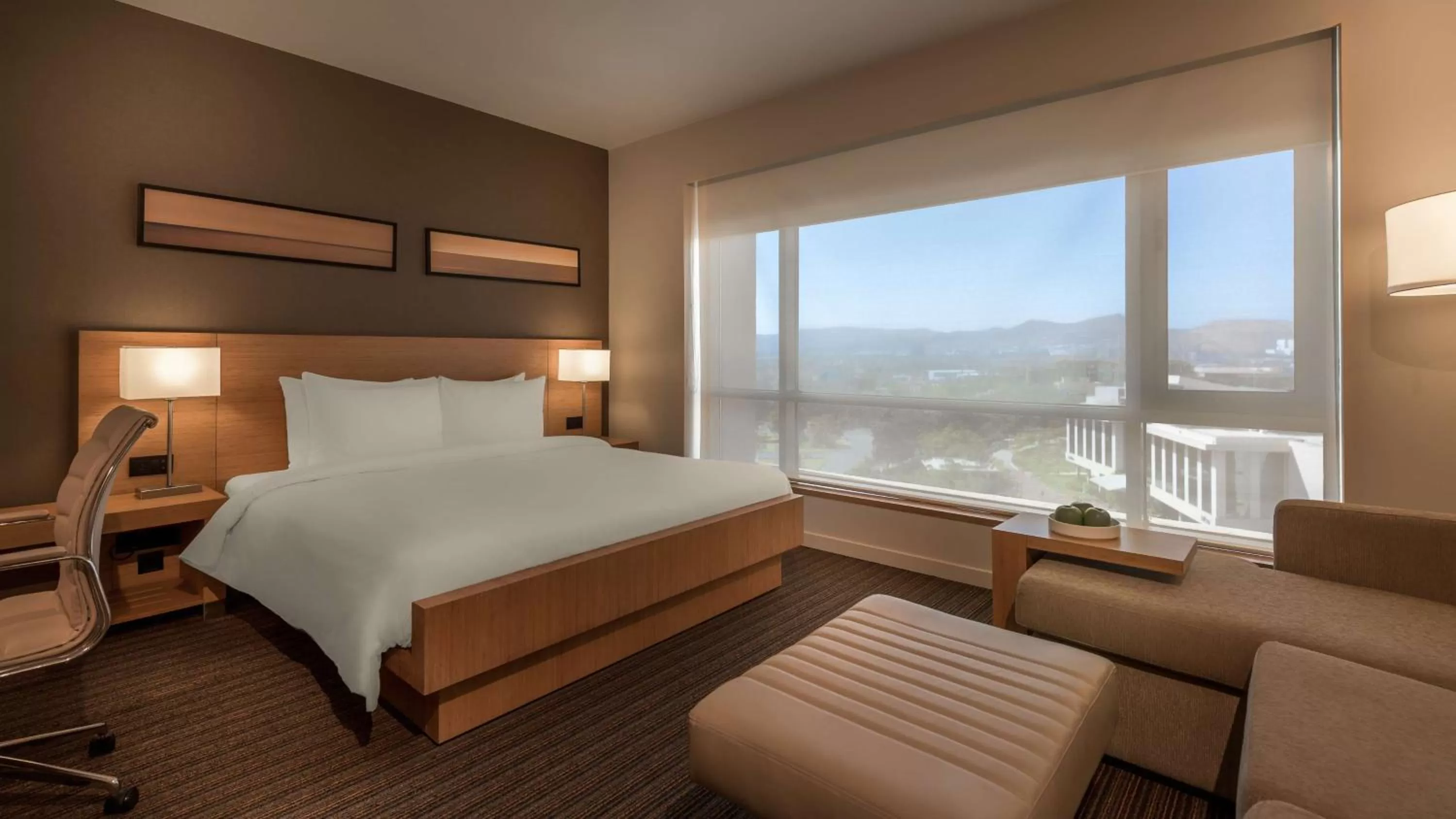 Photo of the whole room, Bed in Hyatt Place Pune Hinjawadi