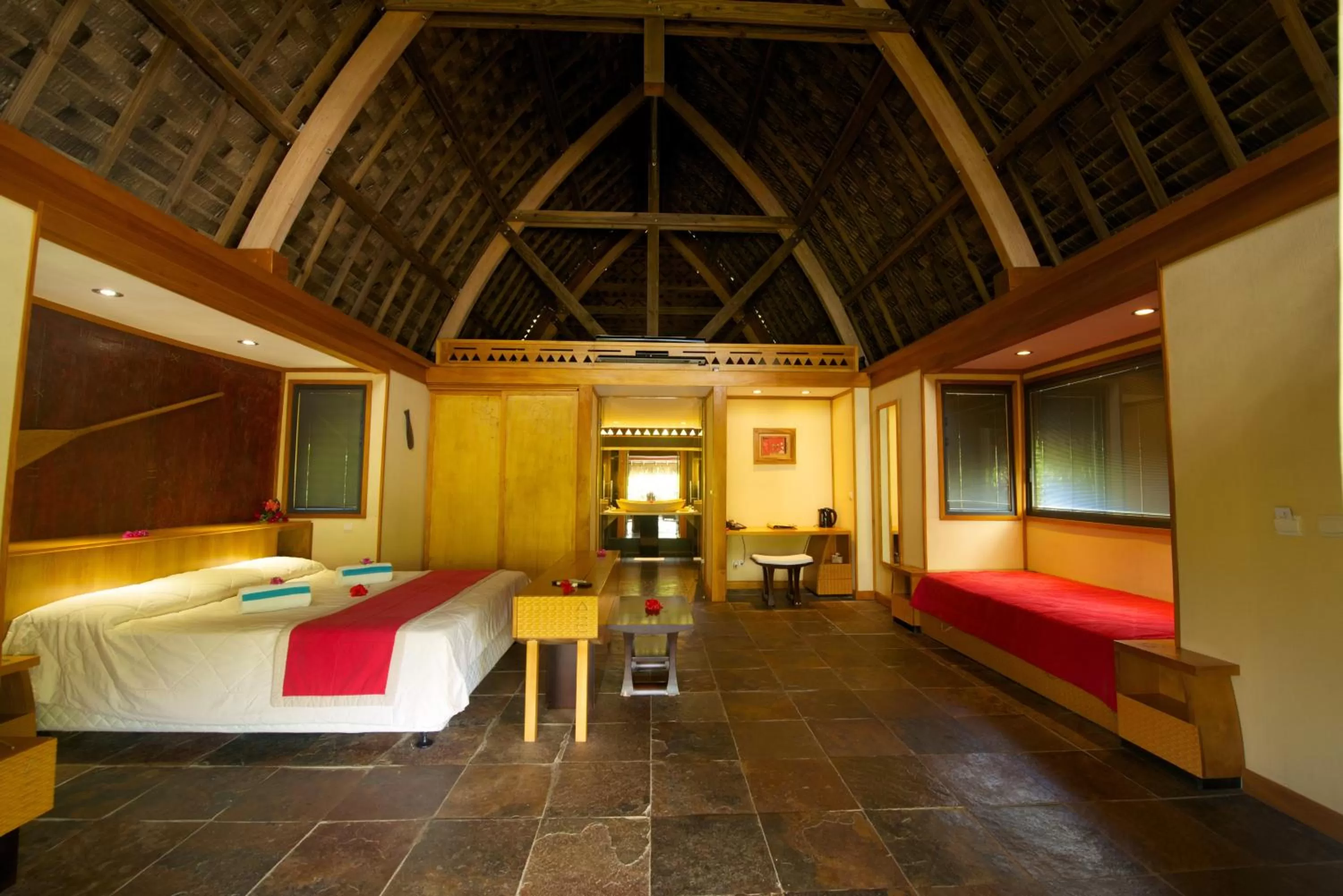 Photo of the whole room, Bed in Maitai Lapita Village Huahine