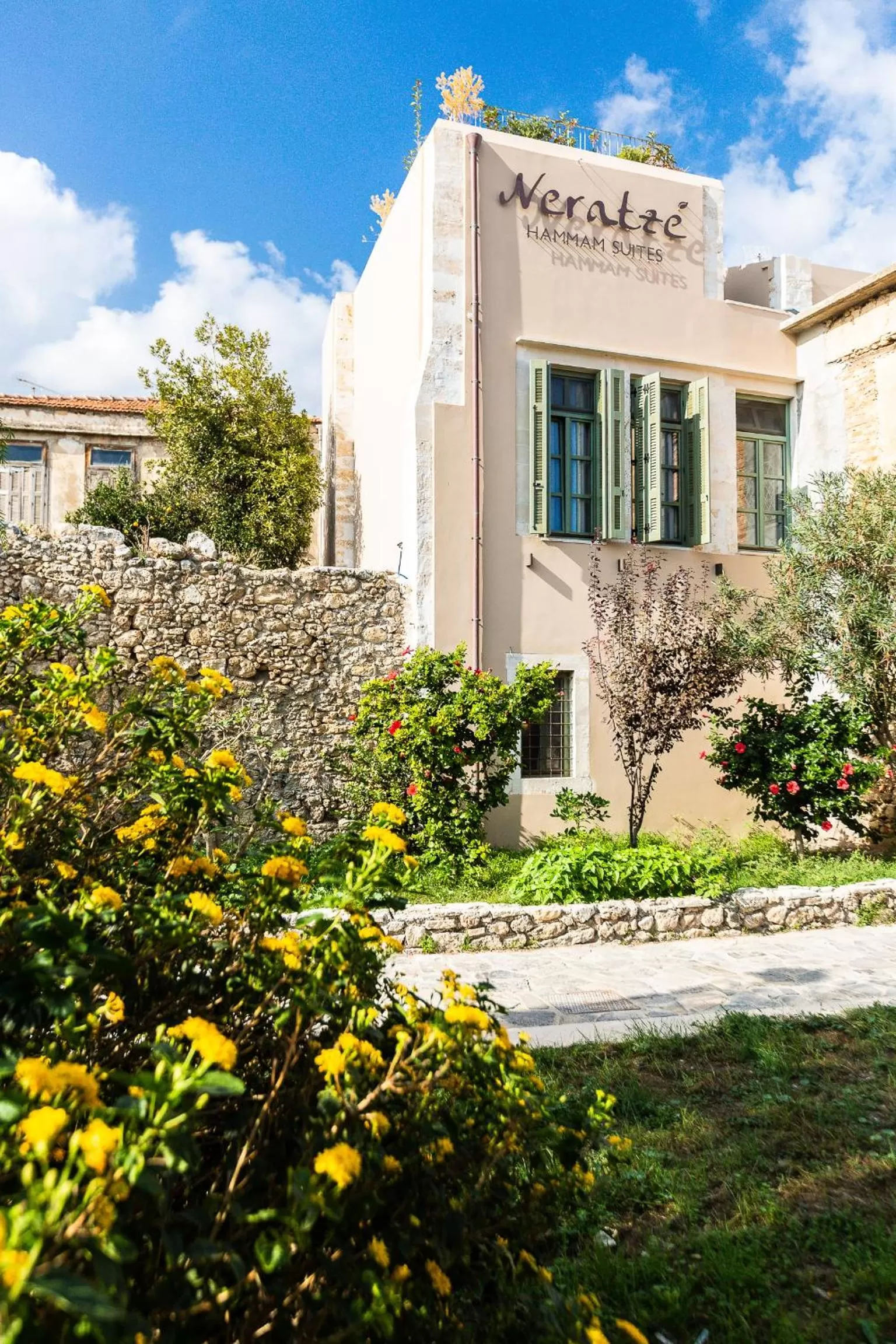 Property Building in Neratze Hammam Suites