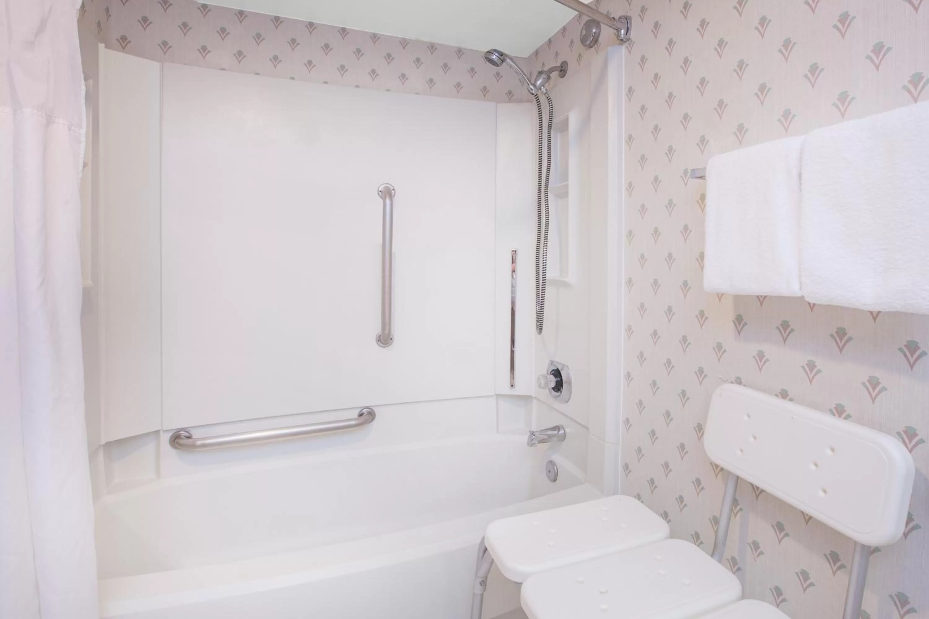 Bathroom in Days Inn by Wyndham Sherman