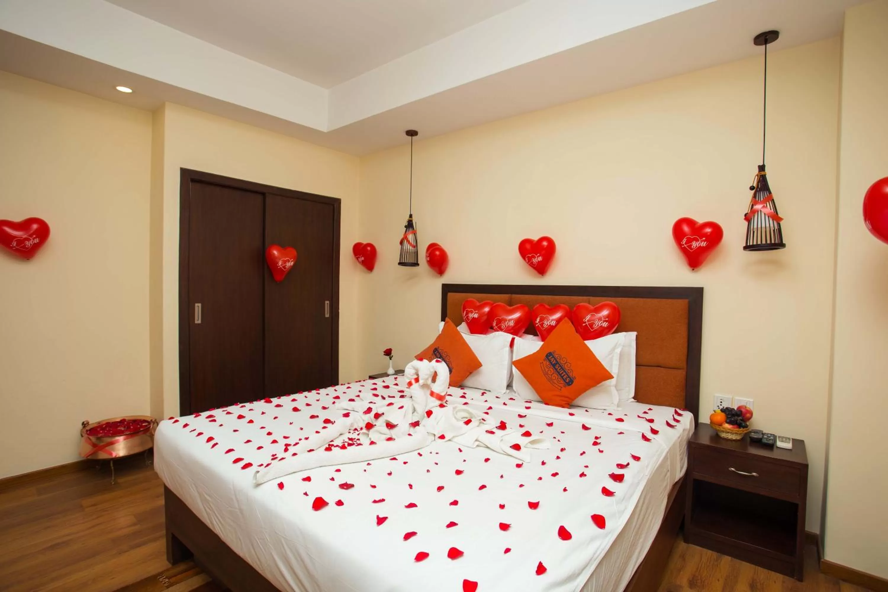 Bed in Hotel Jay Suites