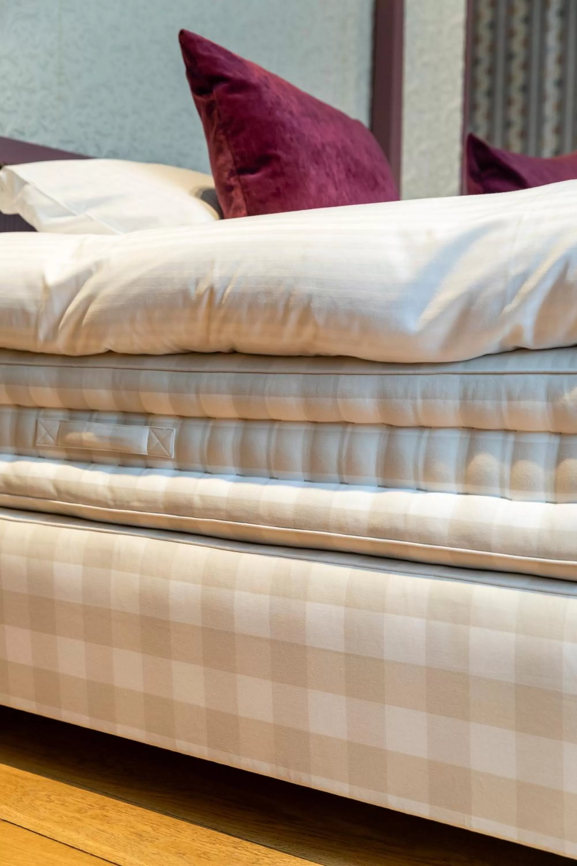 Bed in Van Der Valk Sélys Liège Hotel & Spa