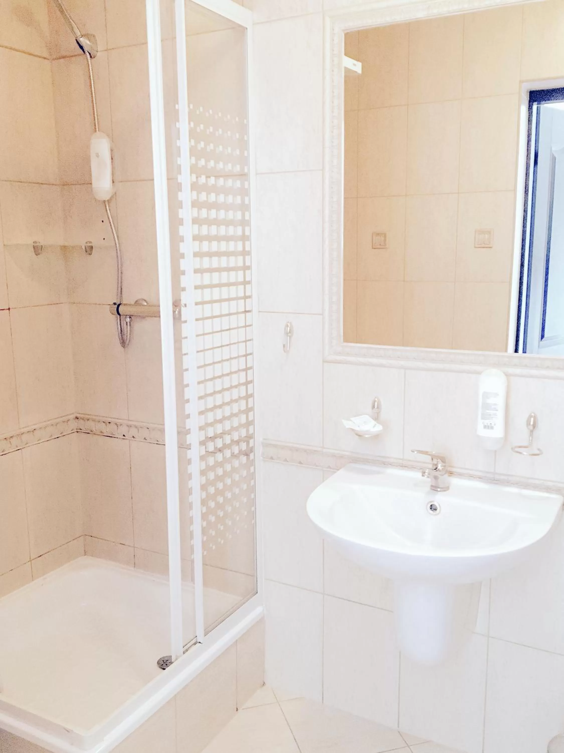 Shower in Oberża Złota Gęś