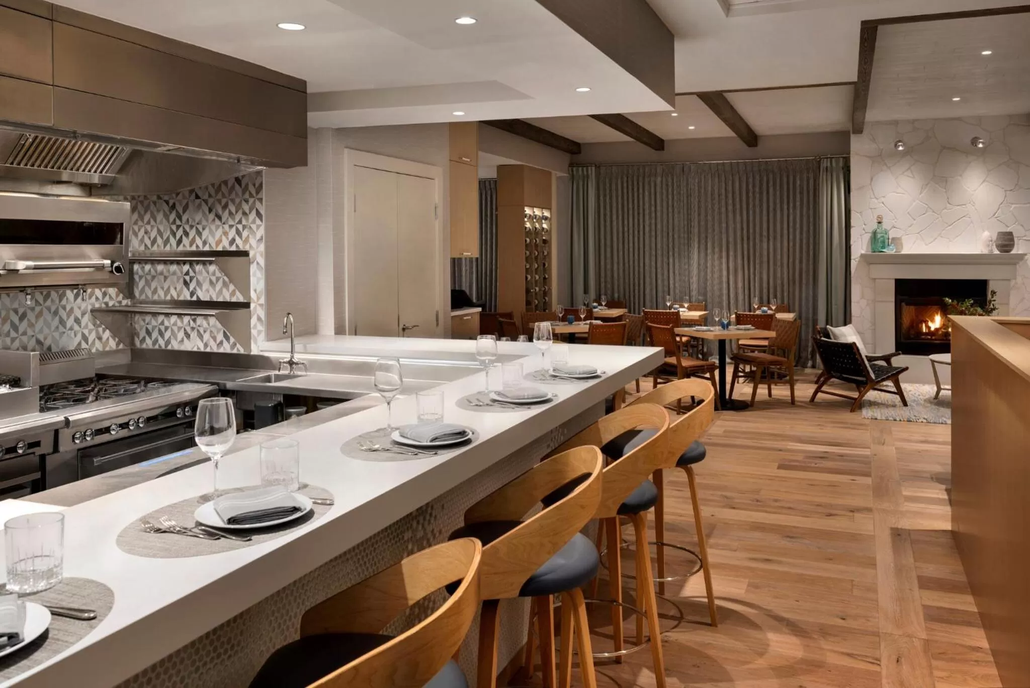 Restaurant/places to eat in Seaside Hotel North Vancouver