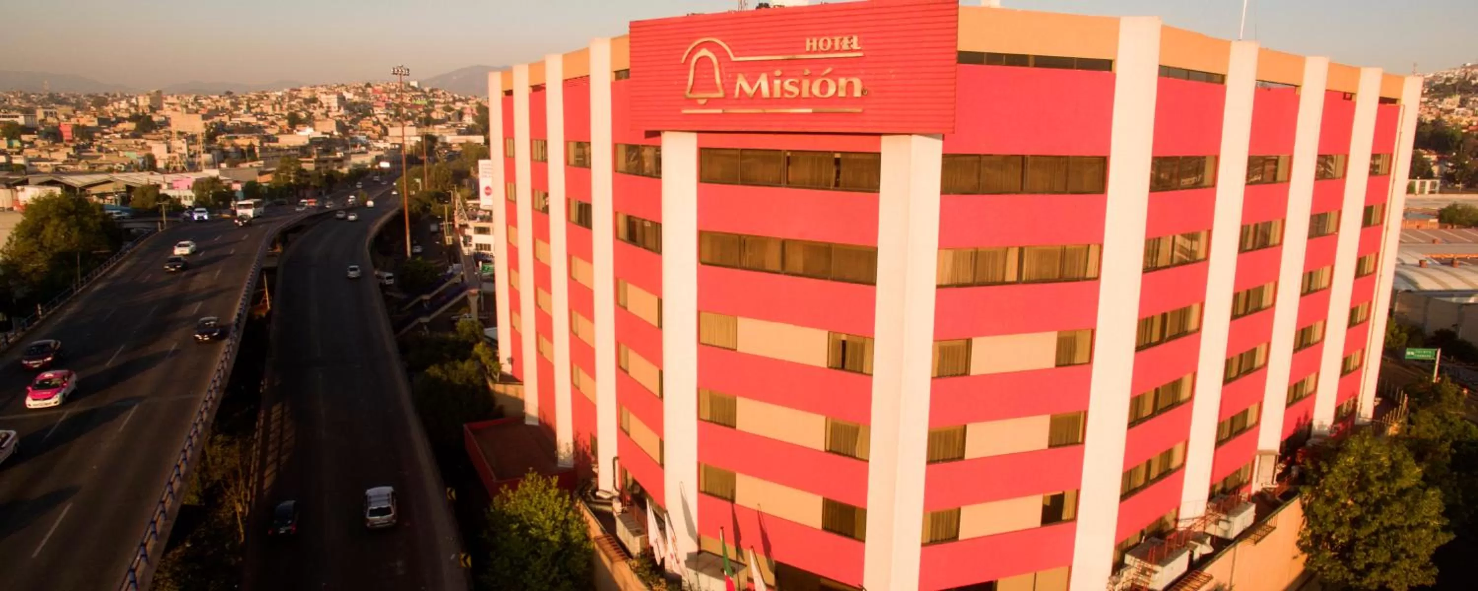 Facade/entrance, Property Building in Mision Toreo Centro de Convenciones