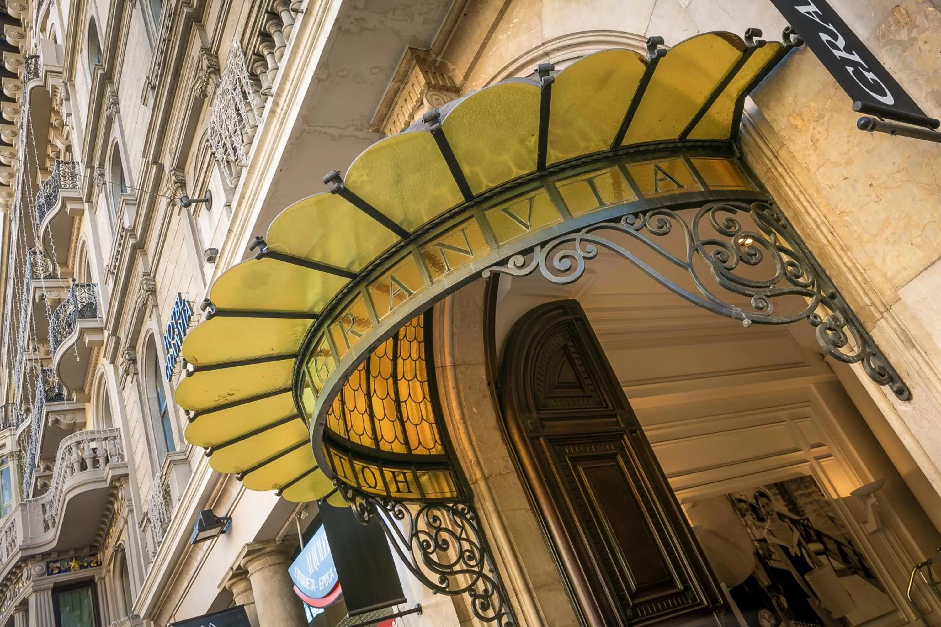Facade/entrance in Hotel Granvia