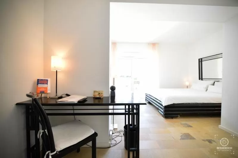 Day, Bed in Domaine Leidinger