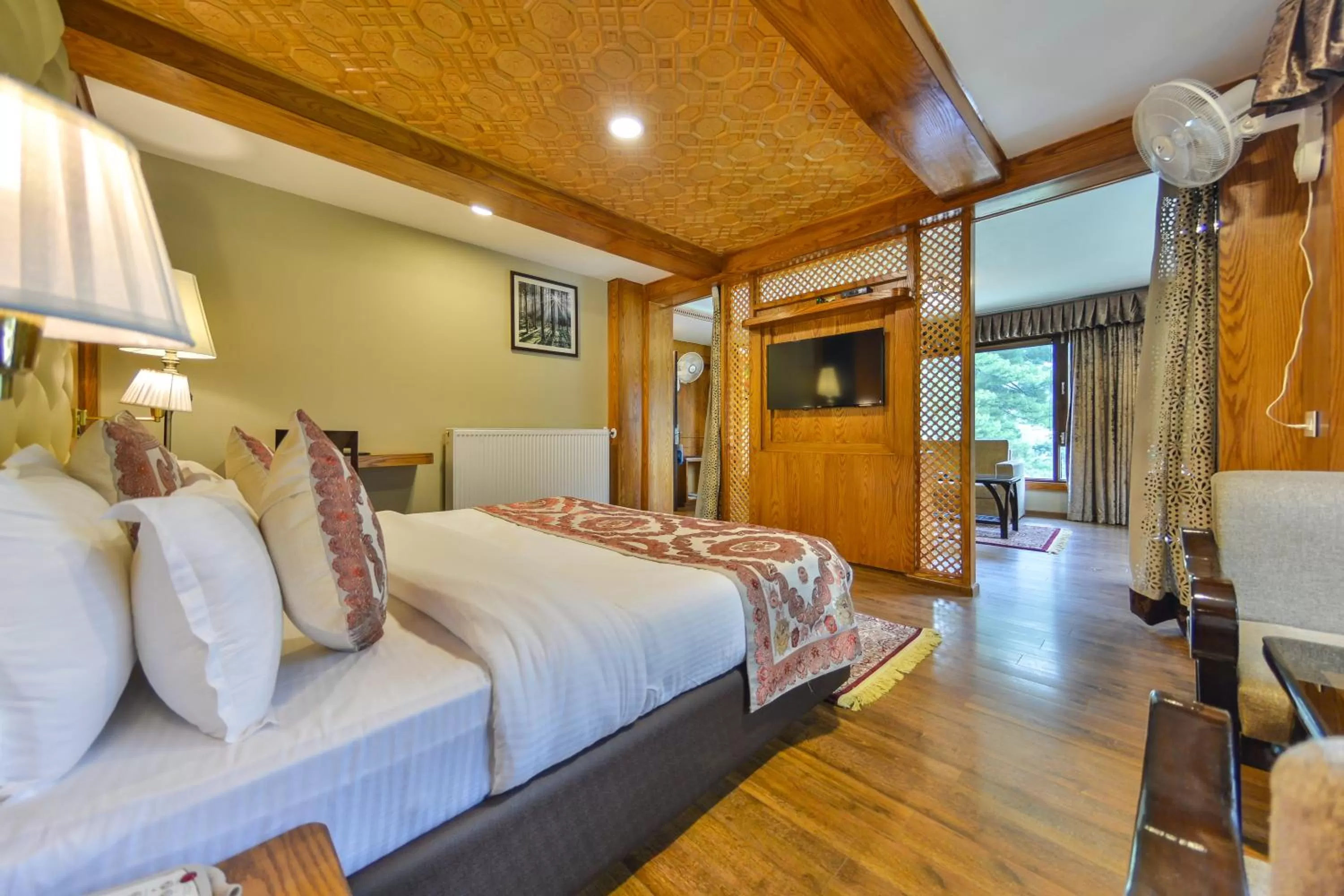 Bed in Royal Hillton Pahalgam
