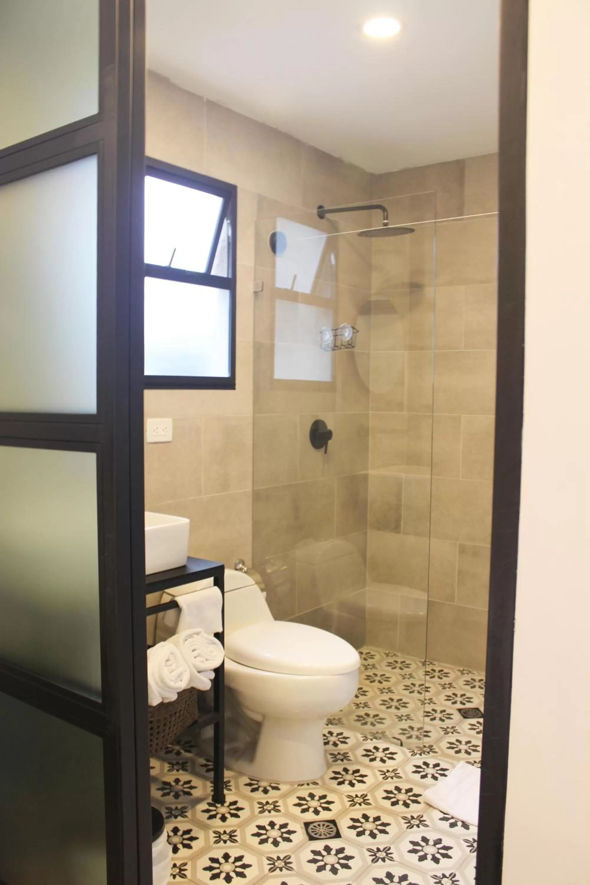 Bathroom in 574 Hotel