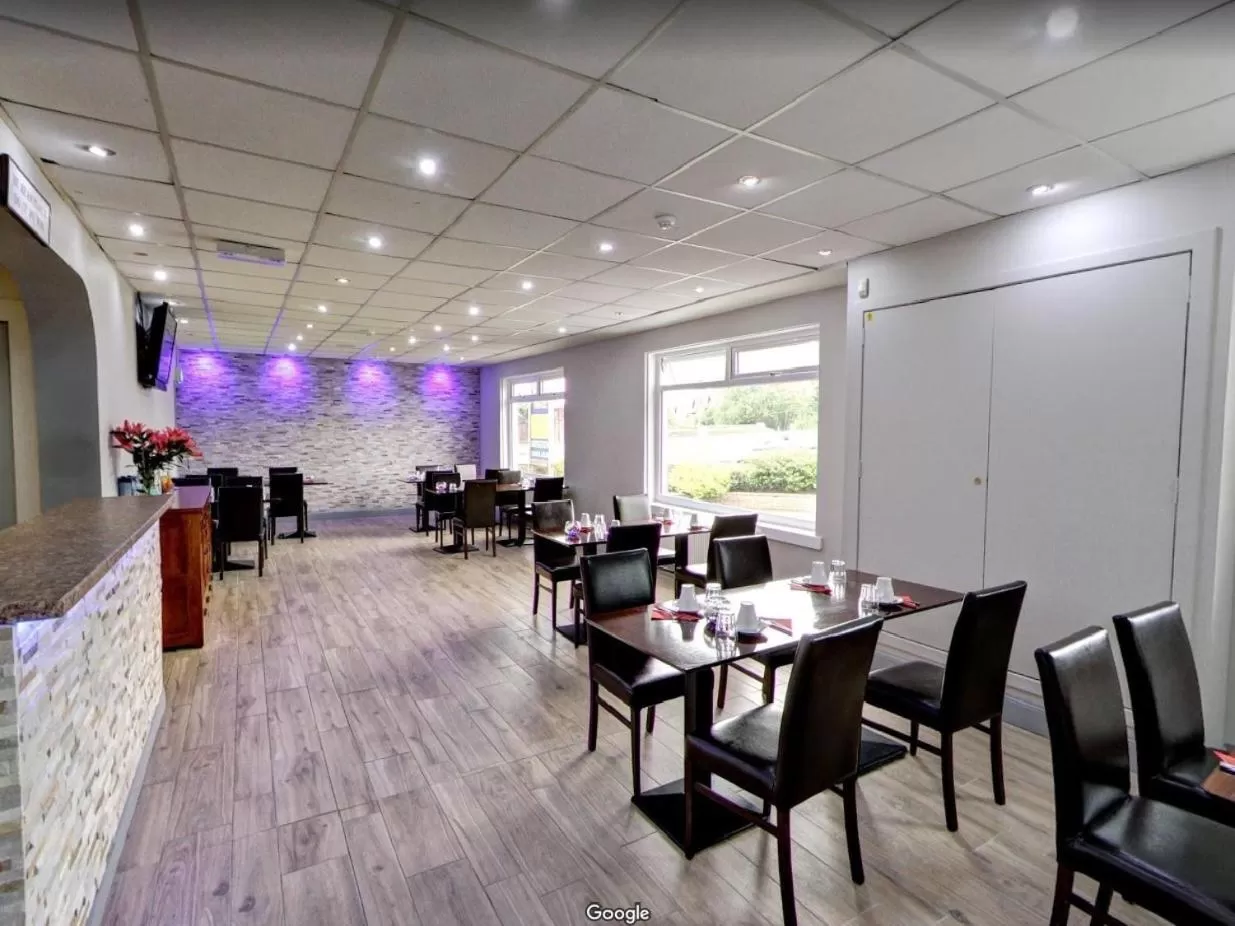 Living room in County Hotel