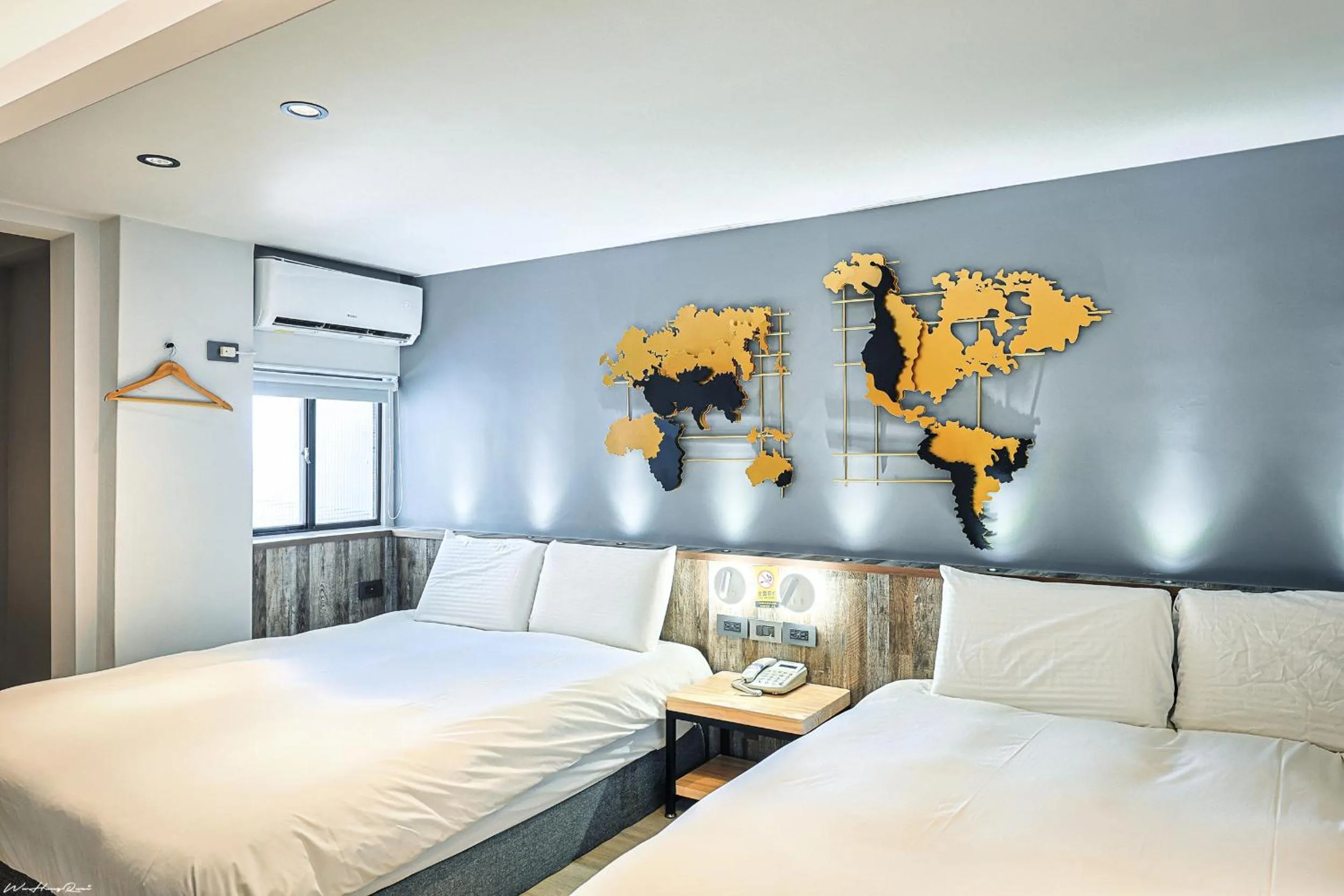 Bed in 亞馨文旅 近東大門夜市 有免費停車場 可自助入住