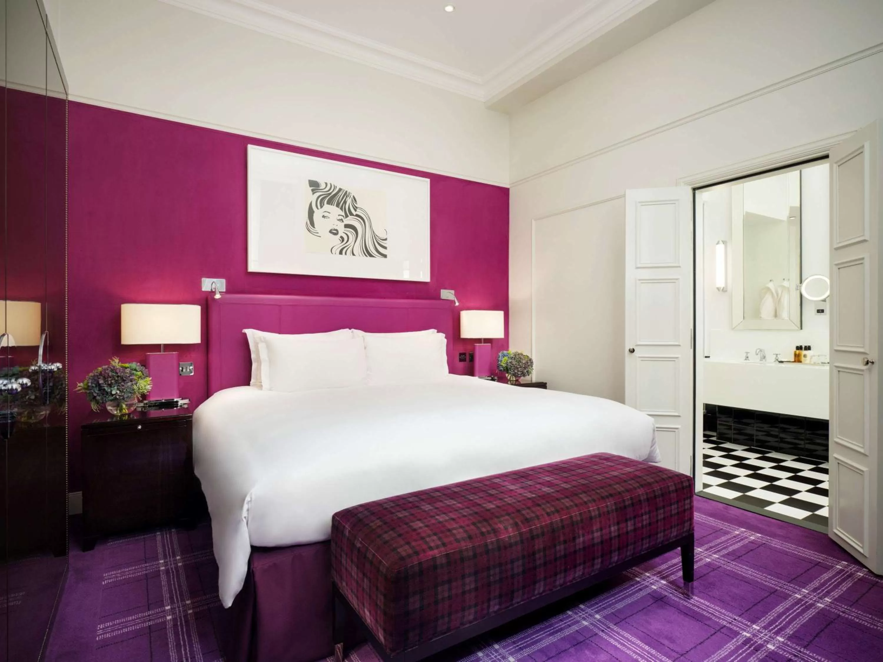 Bedroom, Bed in Sofitel London St James