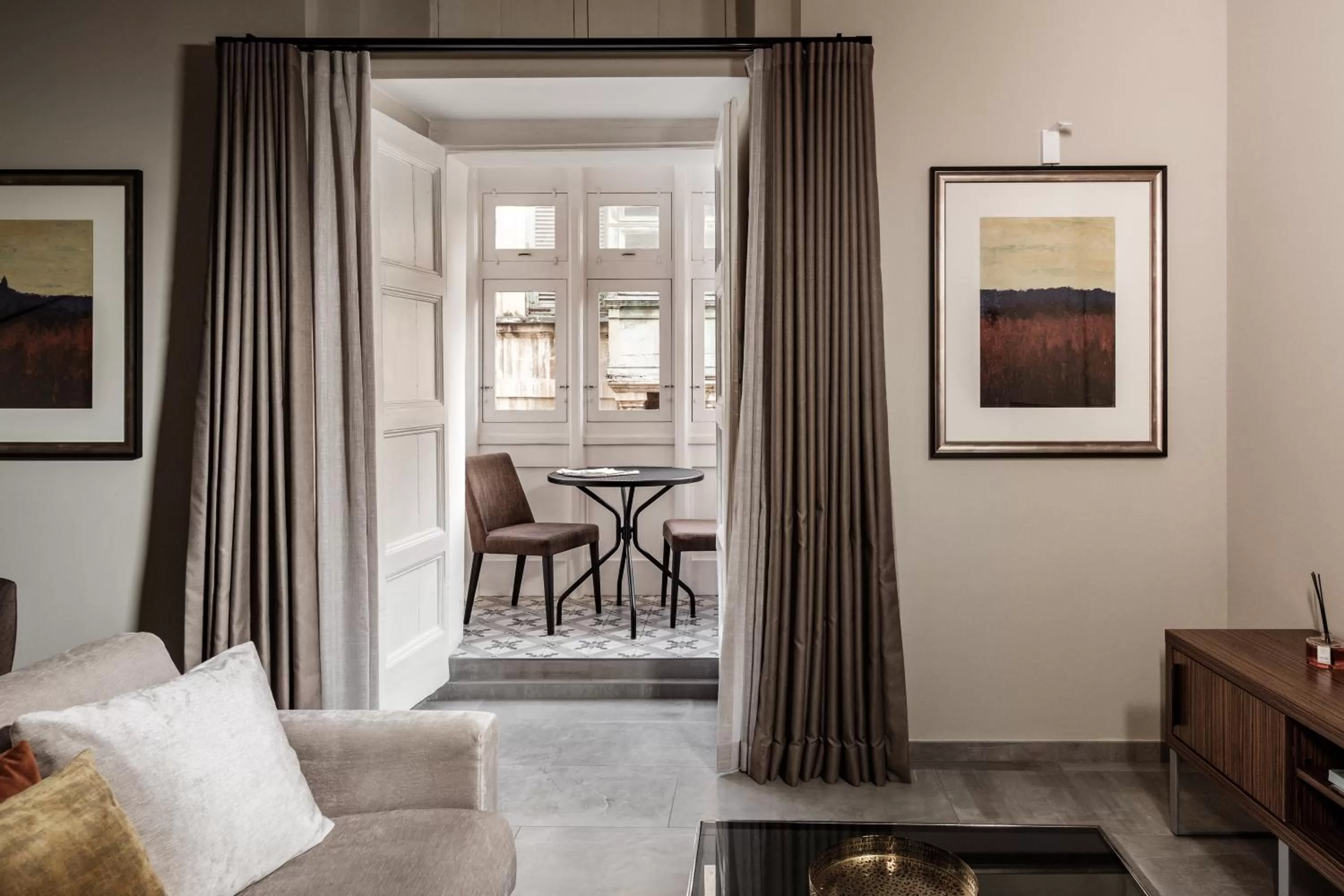 Bedroom in 1926 Le Parisot Boutique Suites