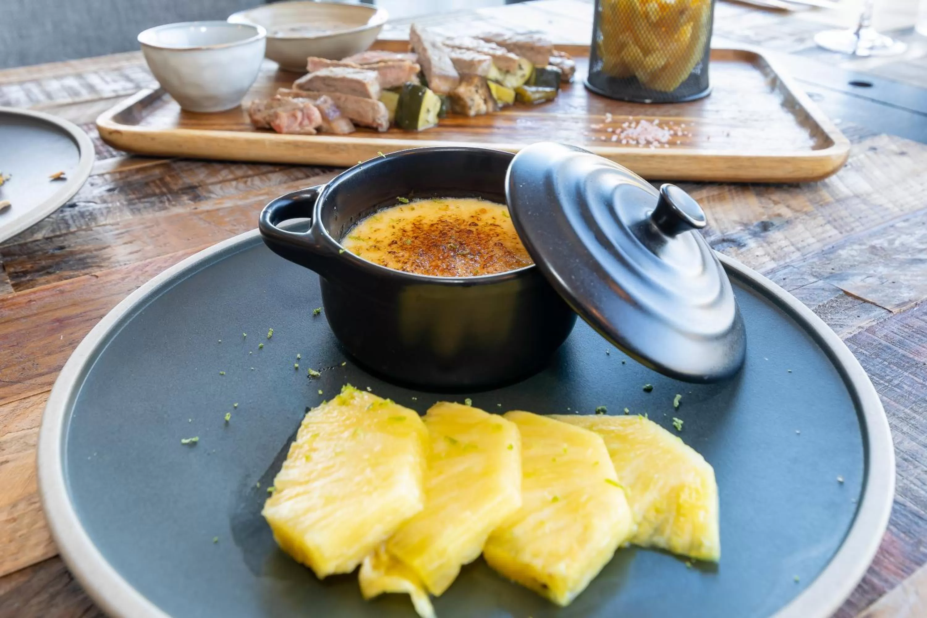 Restaurant/places to eat in Well Hotel & Spa