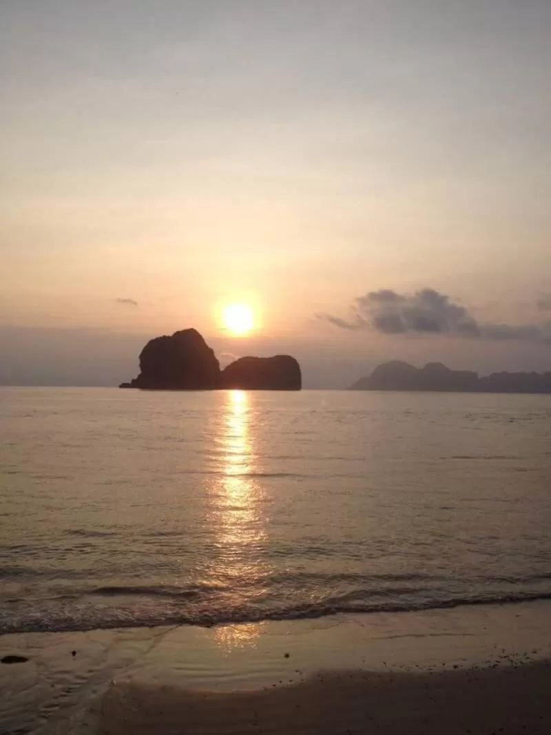 Sunrise in Koh Ngai Resort