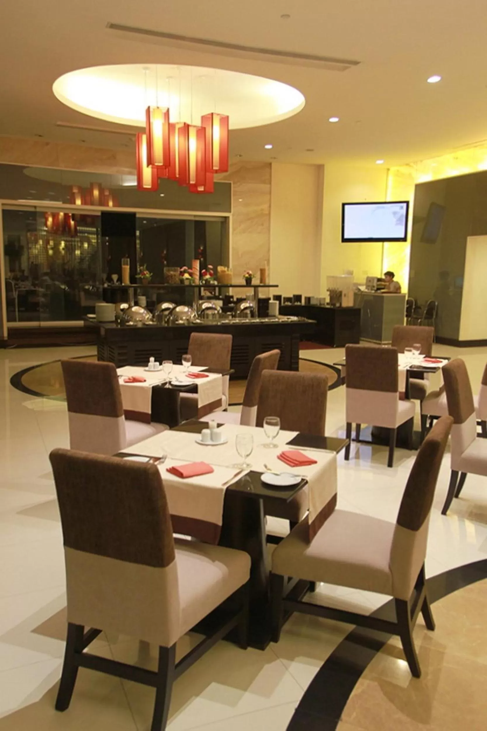 Restaurant/places to eat in The Narathiwas Hotel & Residence Sathorn Bangkok