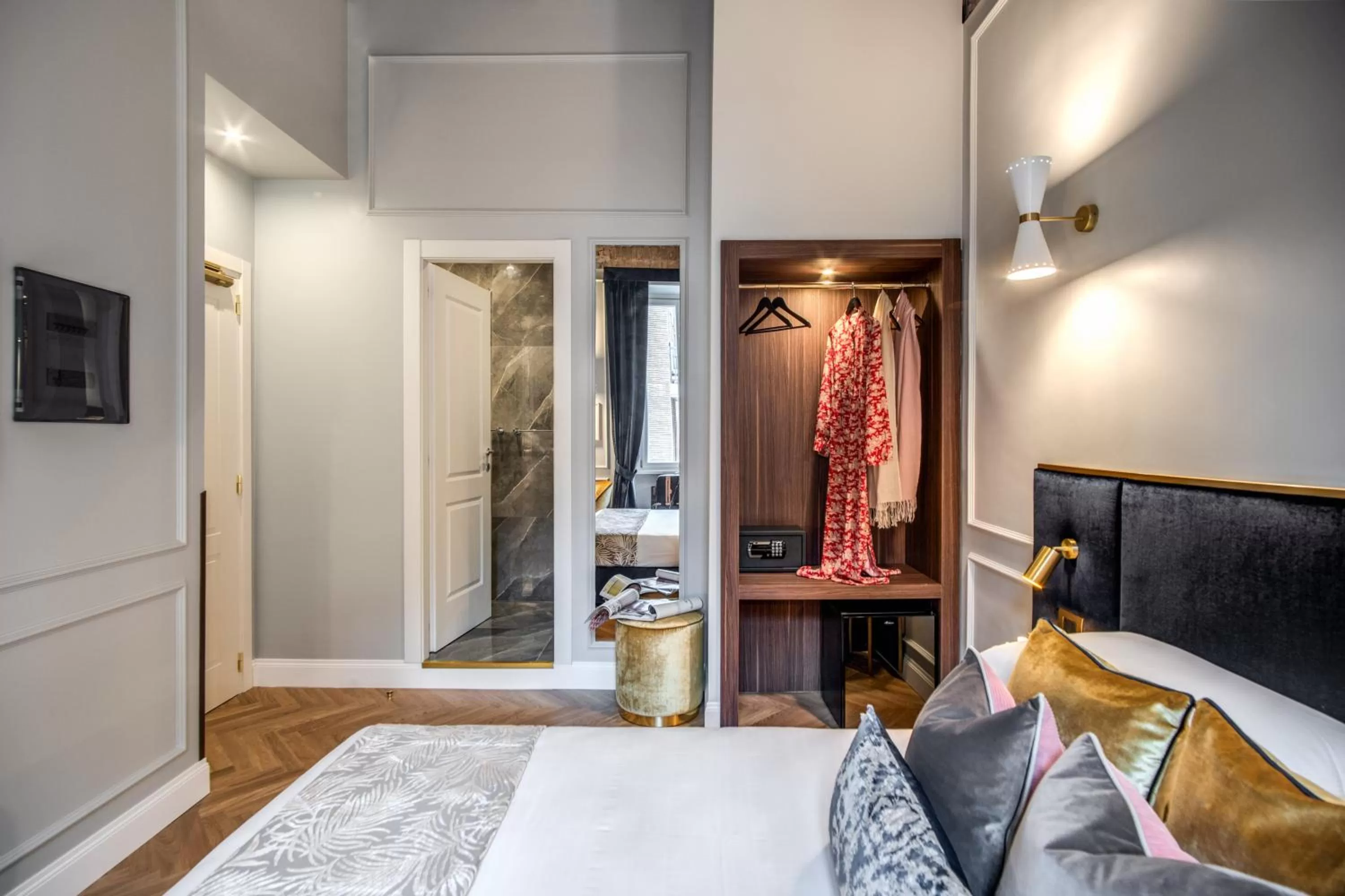 Bed in Tree Charme Augusto Boutique Hotel