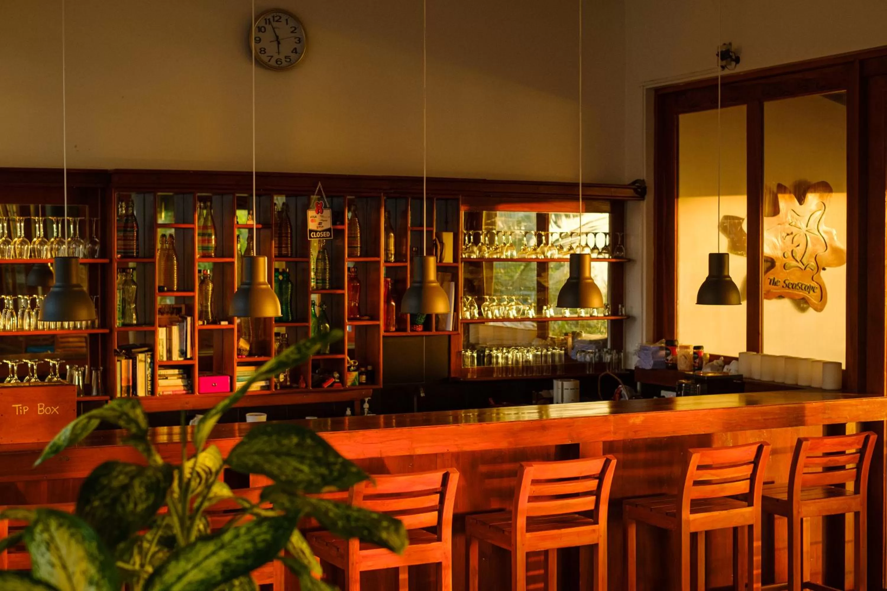 Lounge or bar in The Seascape