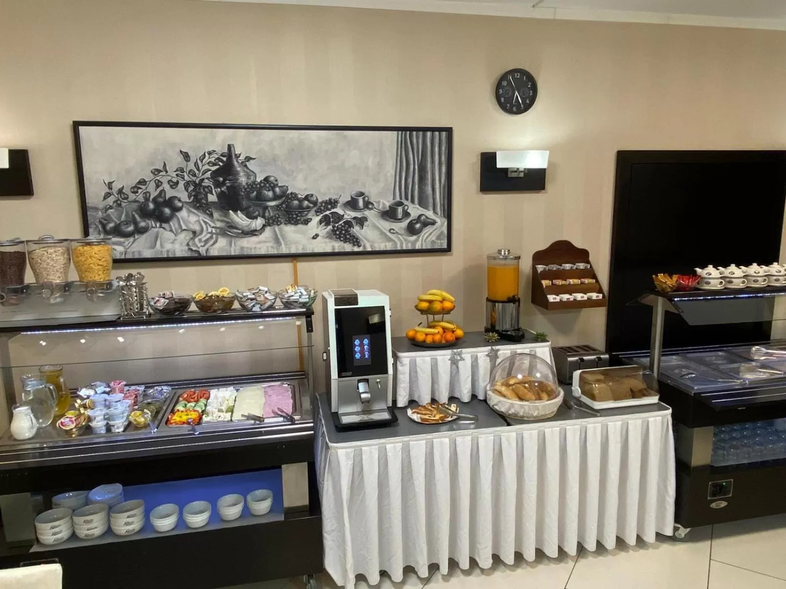 Restaurant/places to eat in Hotel Astory Plzeň