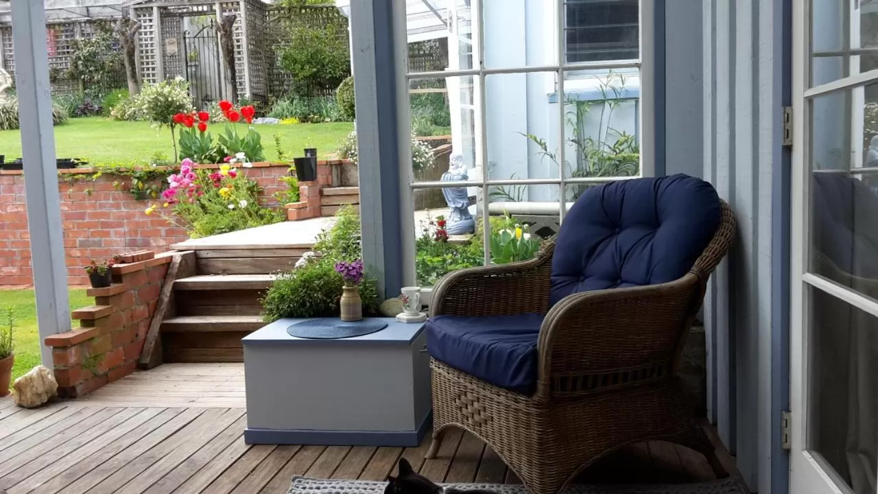 Seating Area in Rose Cottage B&B
