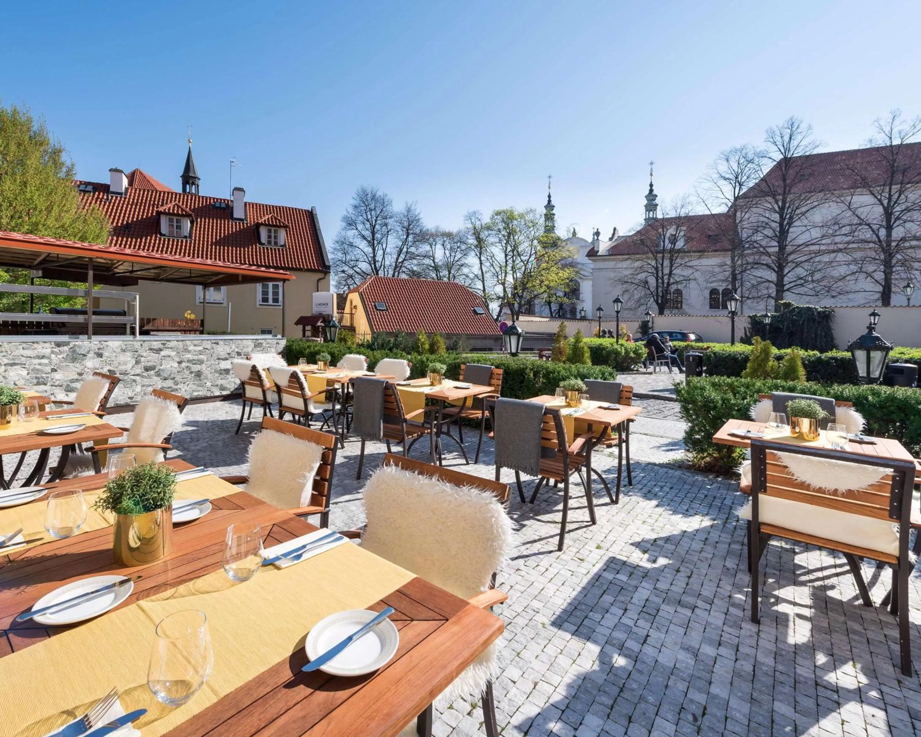 Restaurant/places to eat in Lindner Hotel Prague Castle, part of JdV by Hyatt