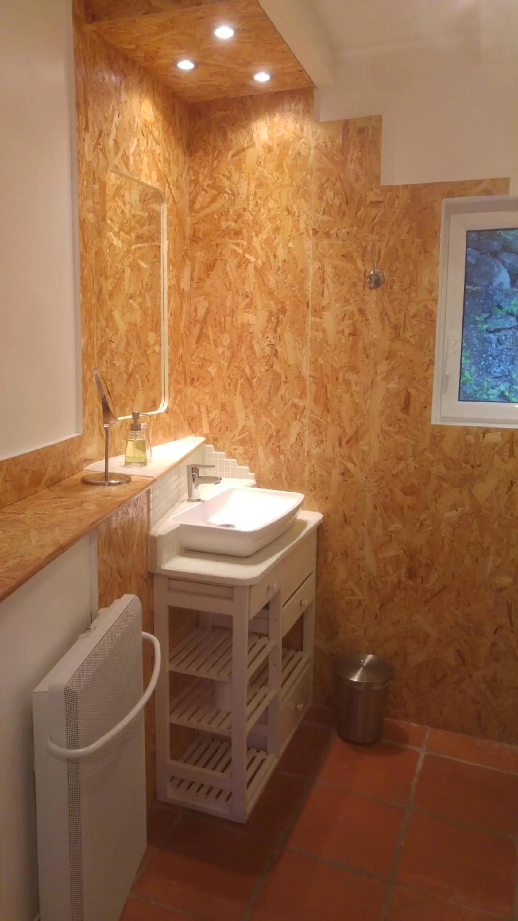 Bathroom in Le Moulin de Varrians