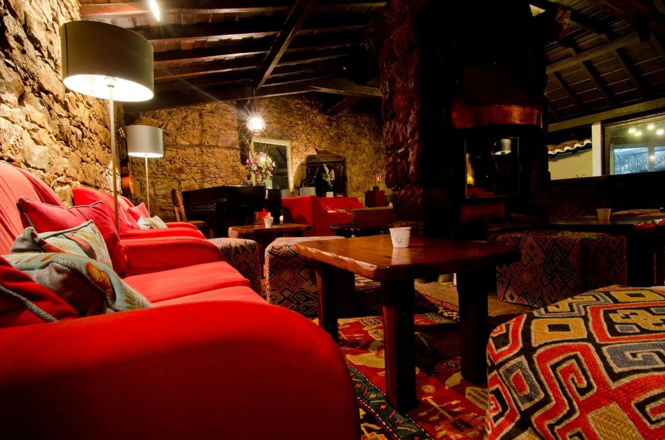 Lounge or bar in Estalagem Muchaxo Hotel