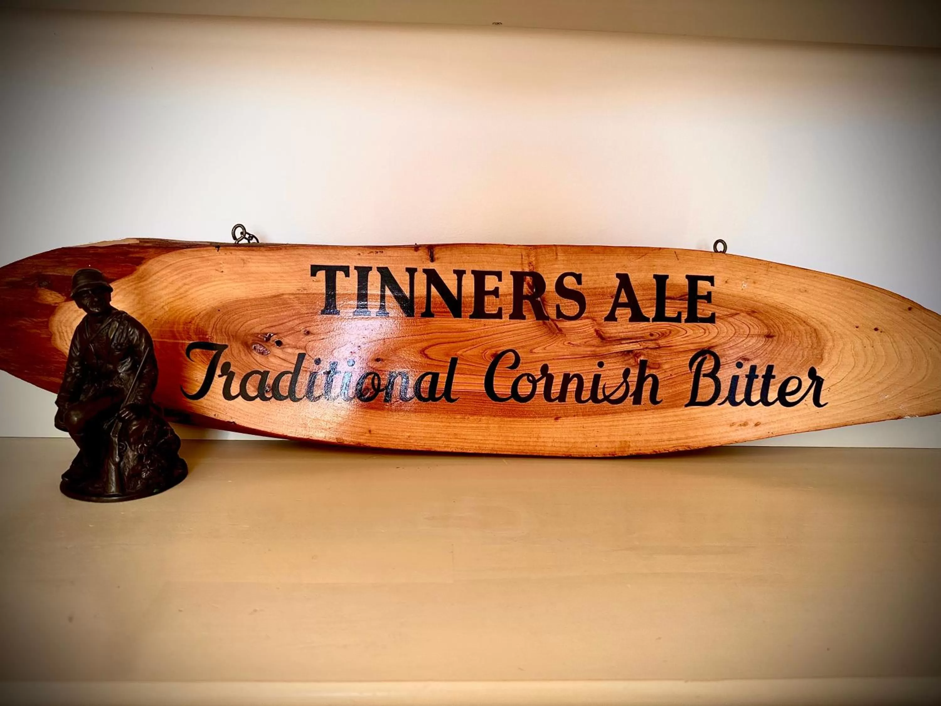 The White House at The Tinners Arms