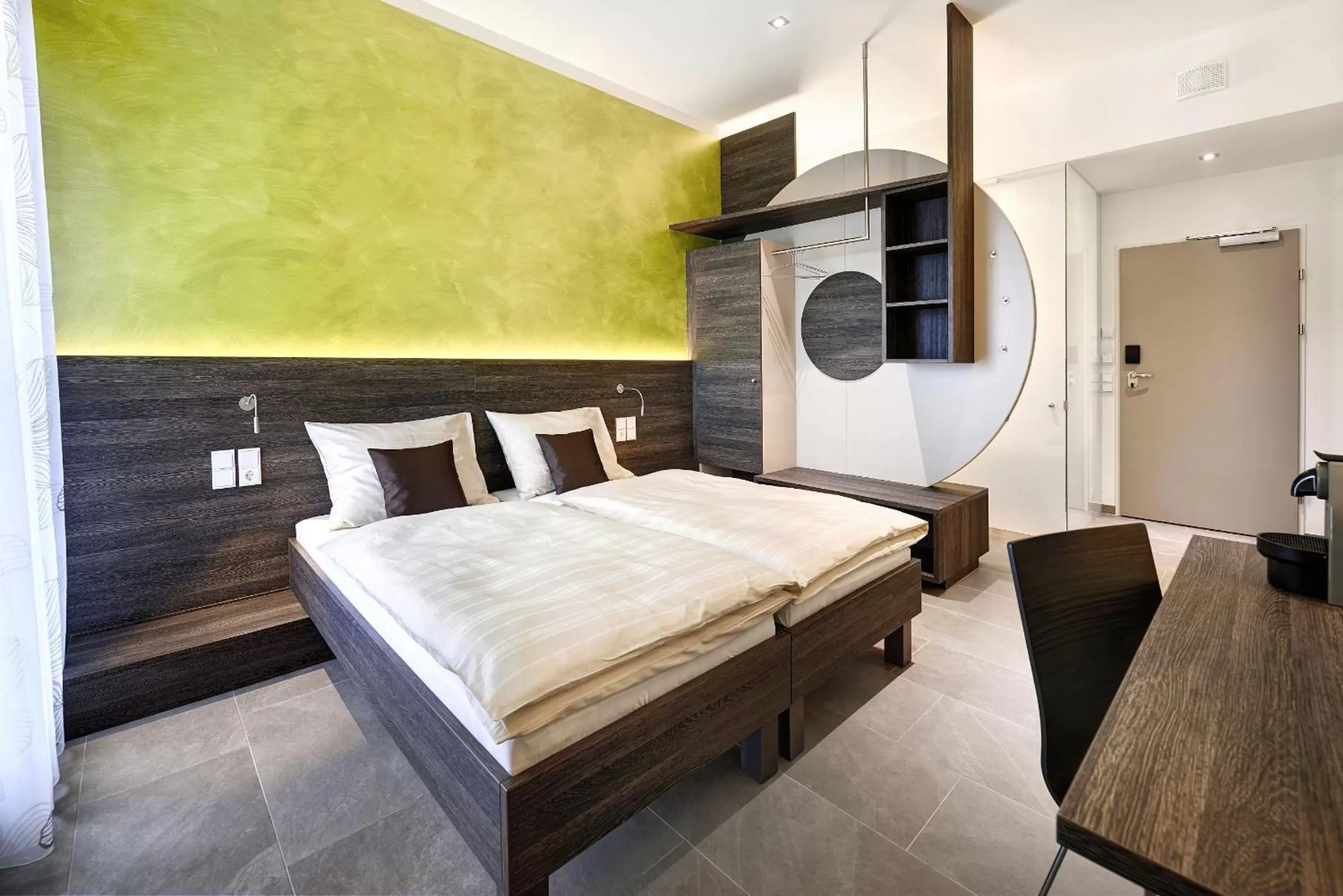 Photo of the whole room, Bed in eee Hotel Marchtrenk