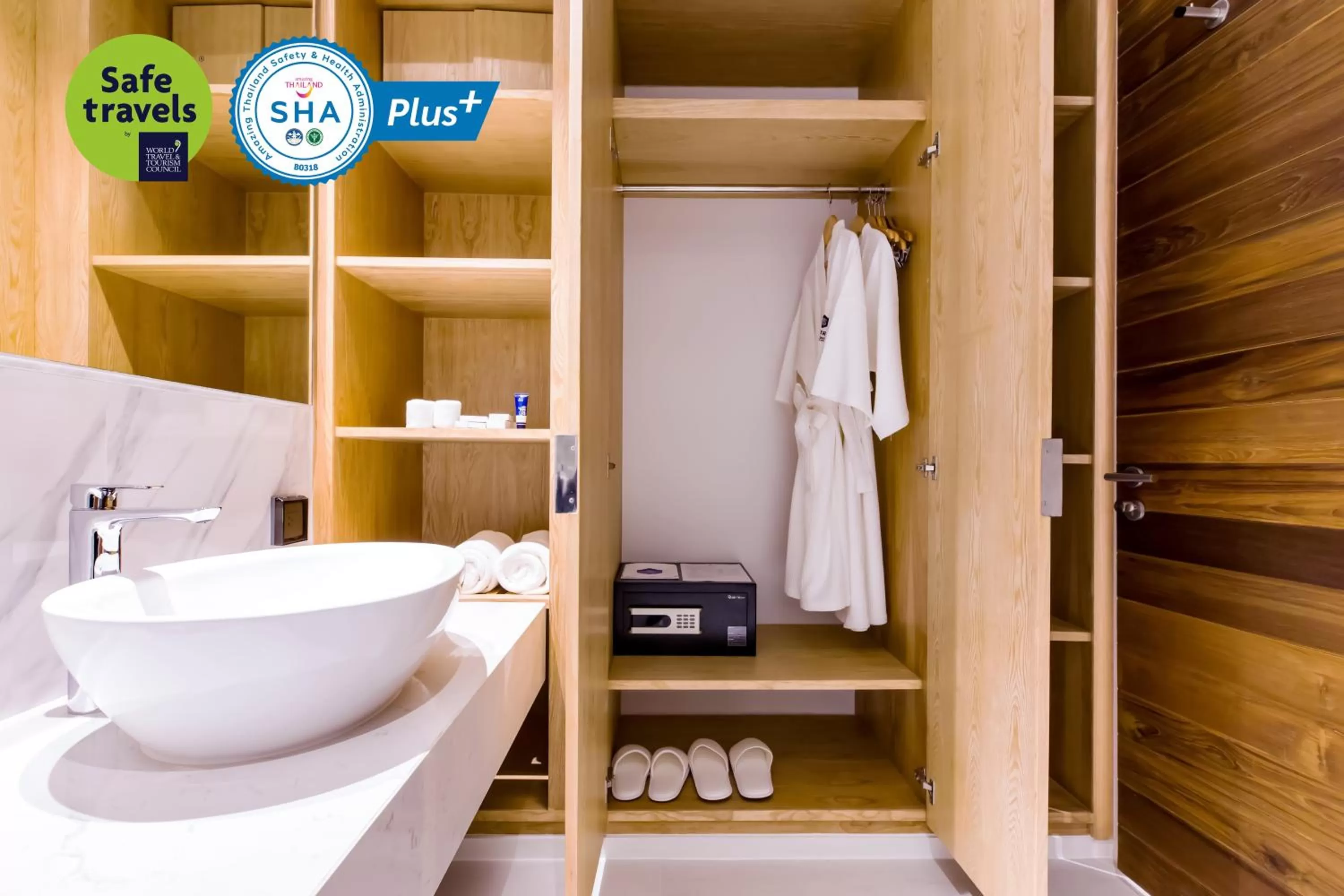 Premier Twin Room with Garden View in Wintree City Resort Chiang Mai