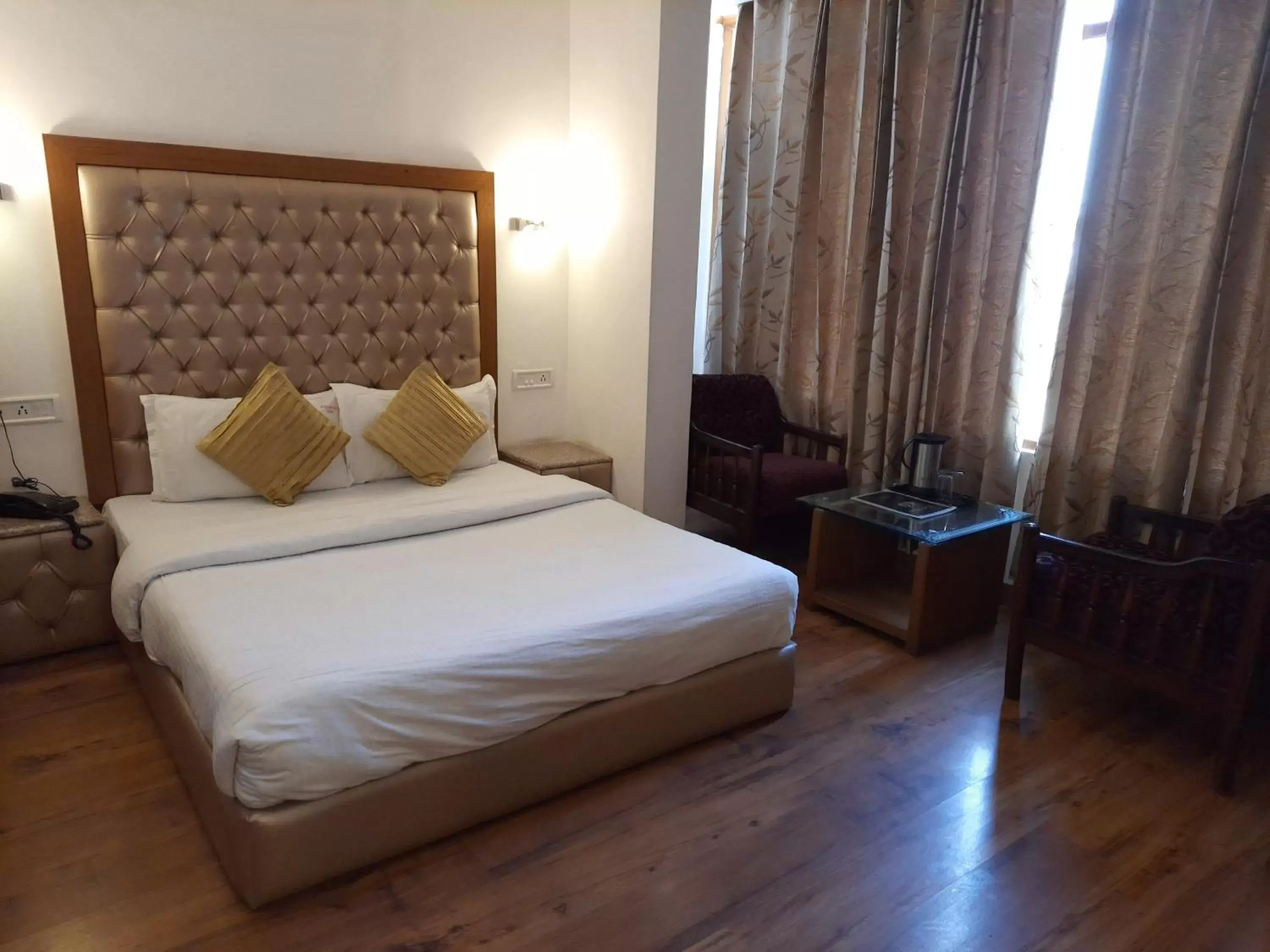 Double Room in Hotel Lords Regency Double Room in Hotel Lords Regency