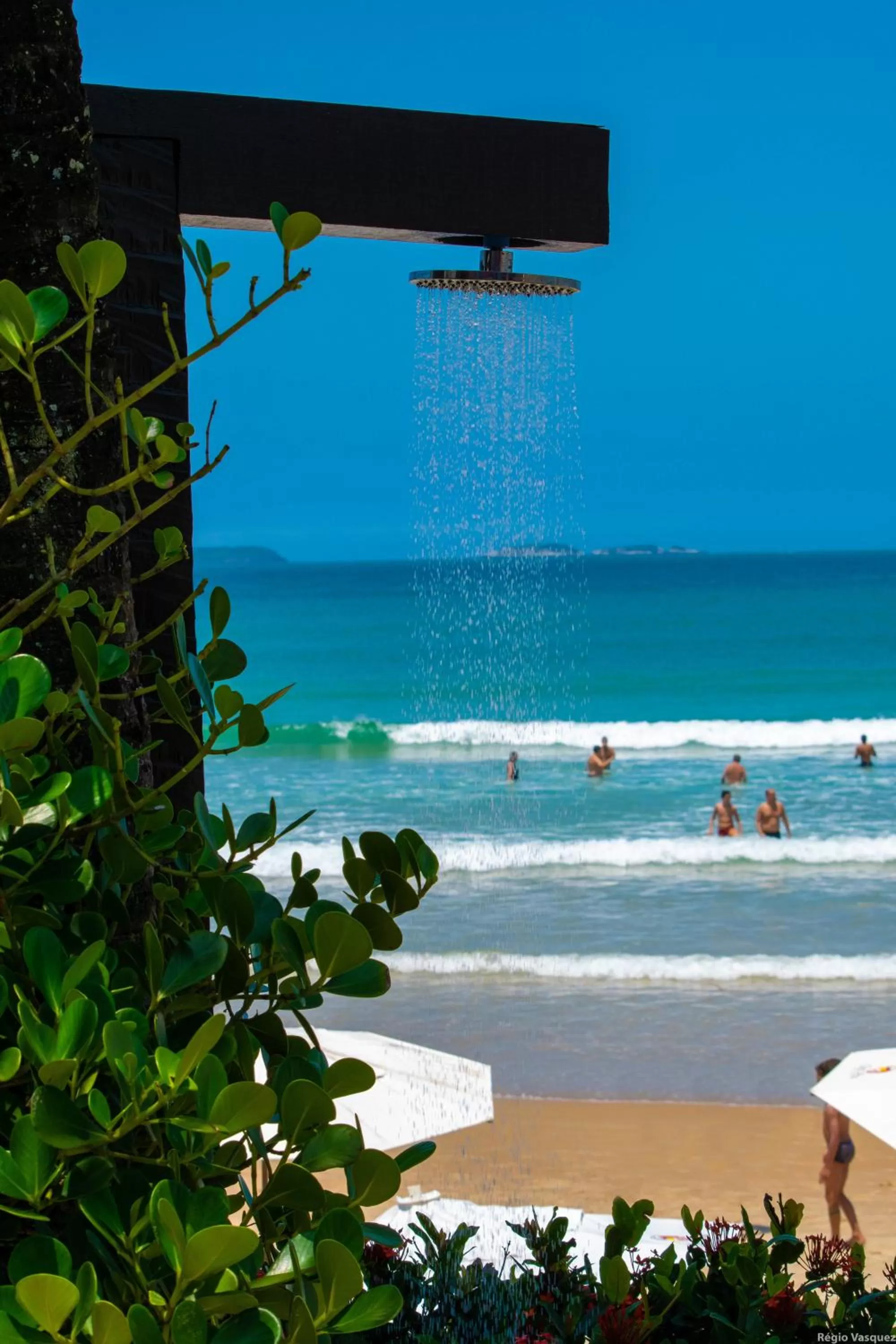 Beach in Chez Pitu Praia Hotel