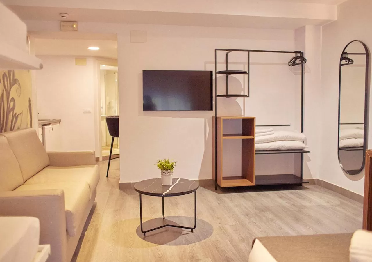 Photo of the whole room, Bed in ISA Sevilla Suites