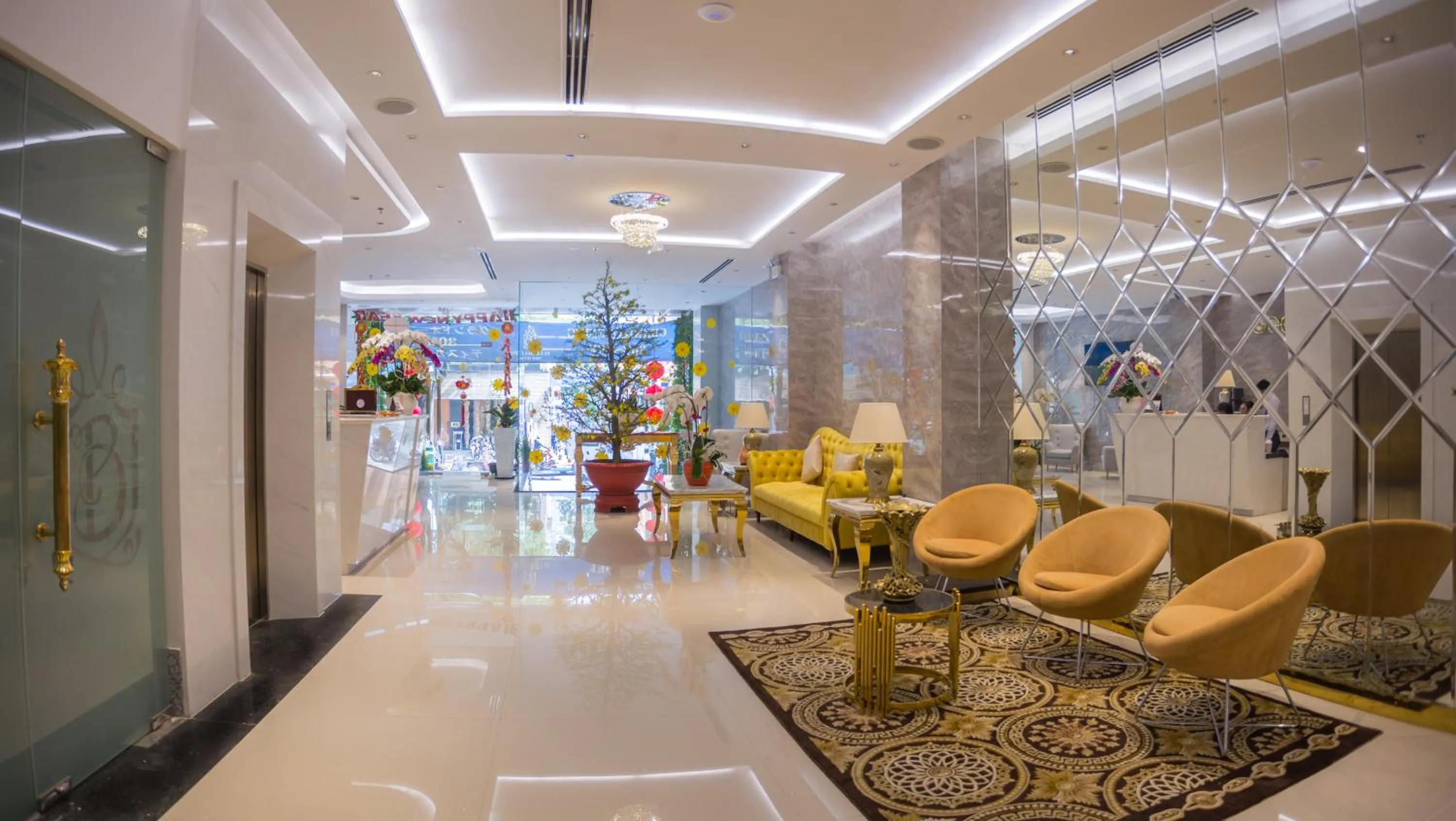 Lobby or reception in BLUE DIAMOND 8B Hotel