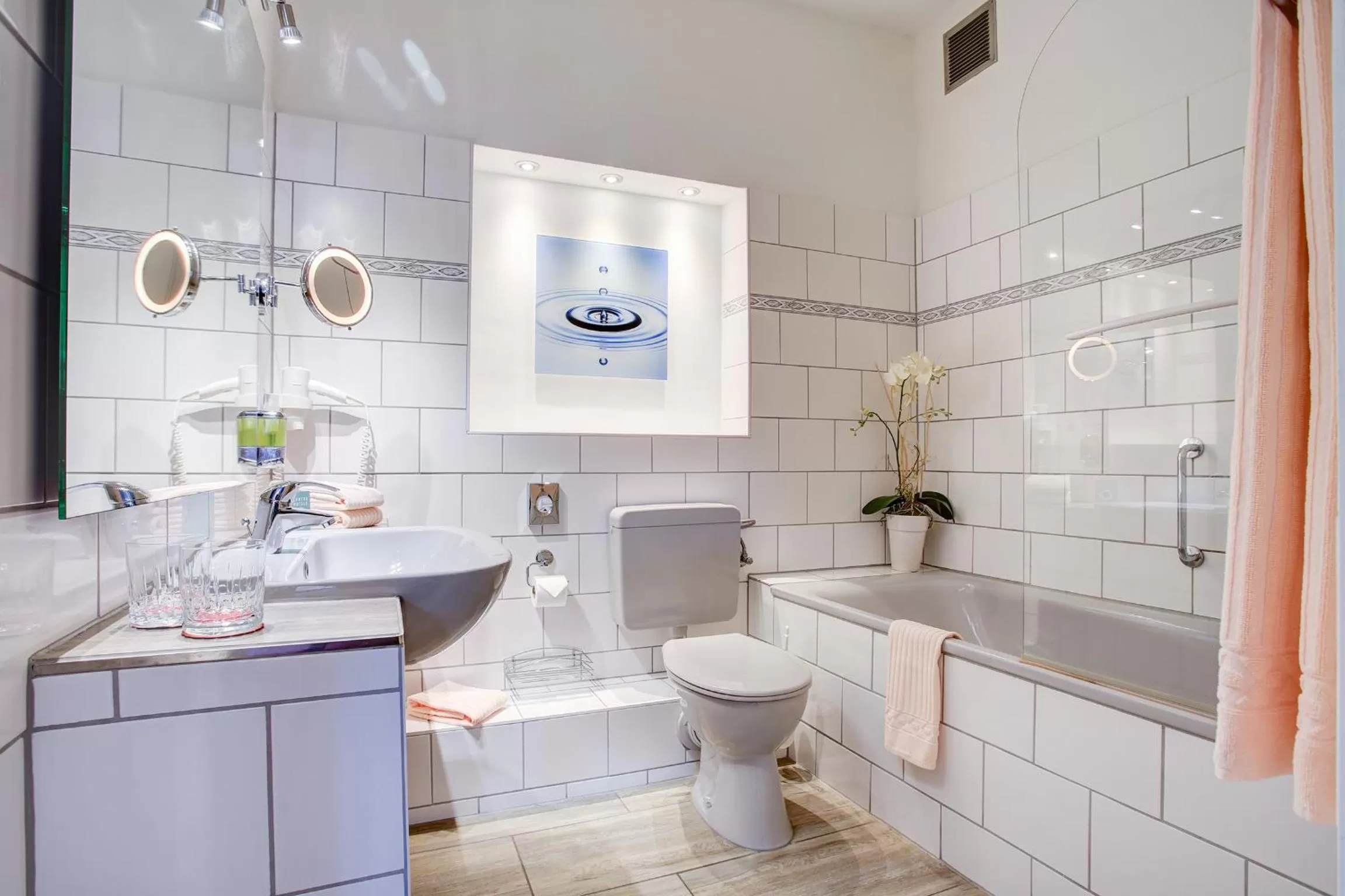 Bathroom in Hotel Consul