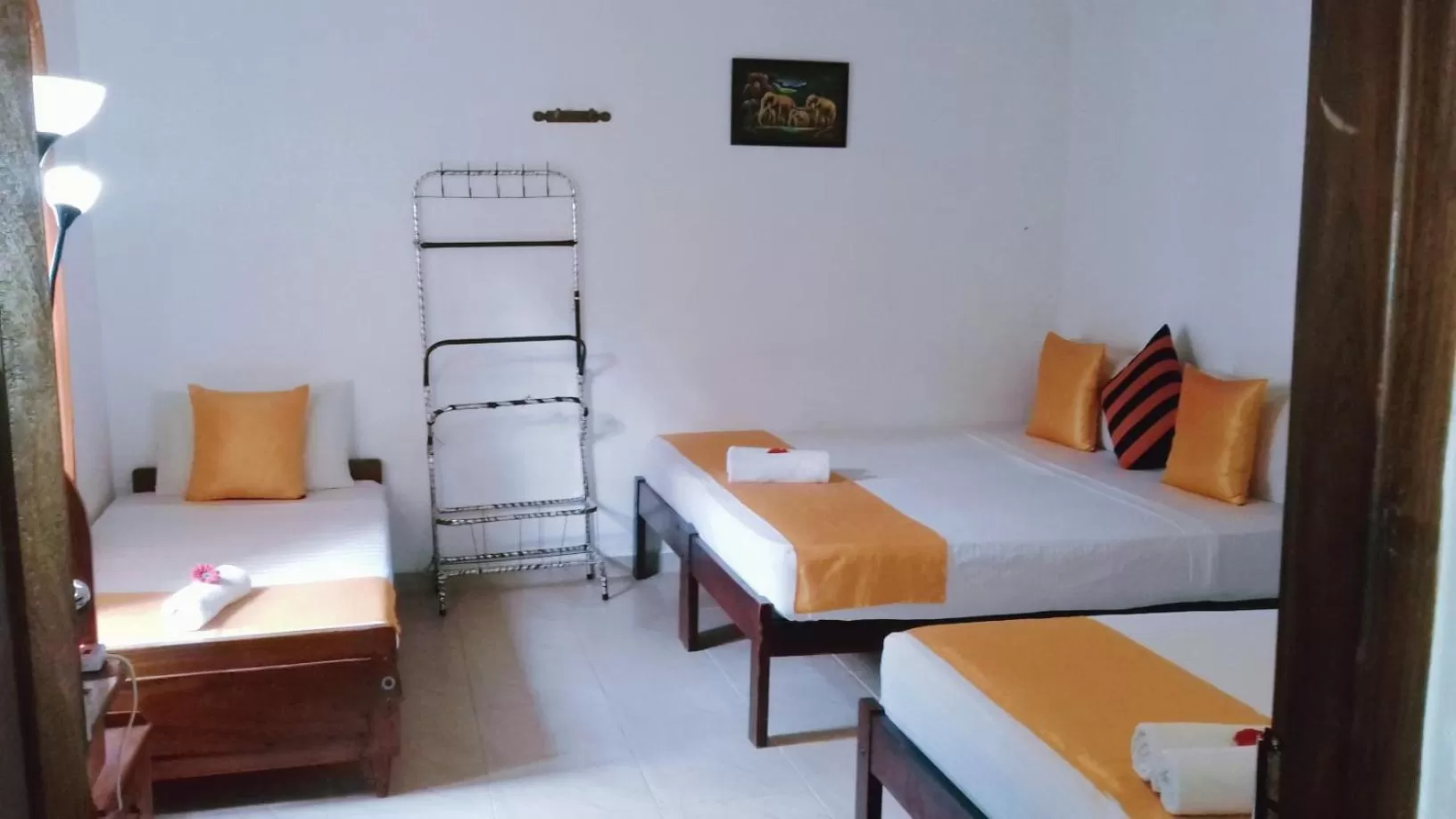 Bed in Villa DeLorenta