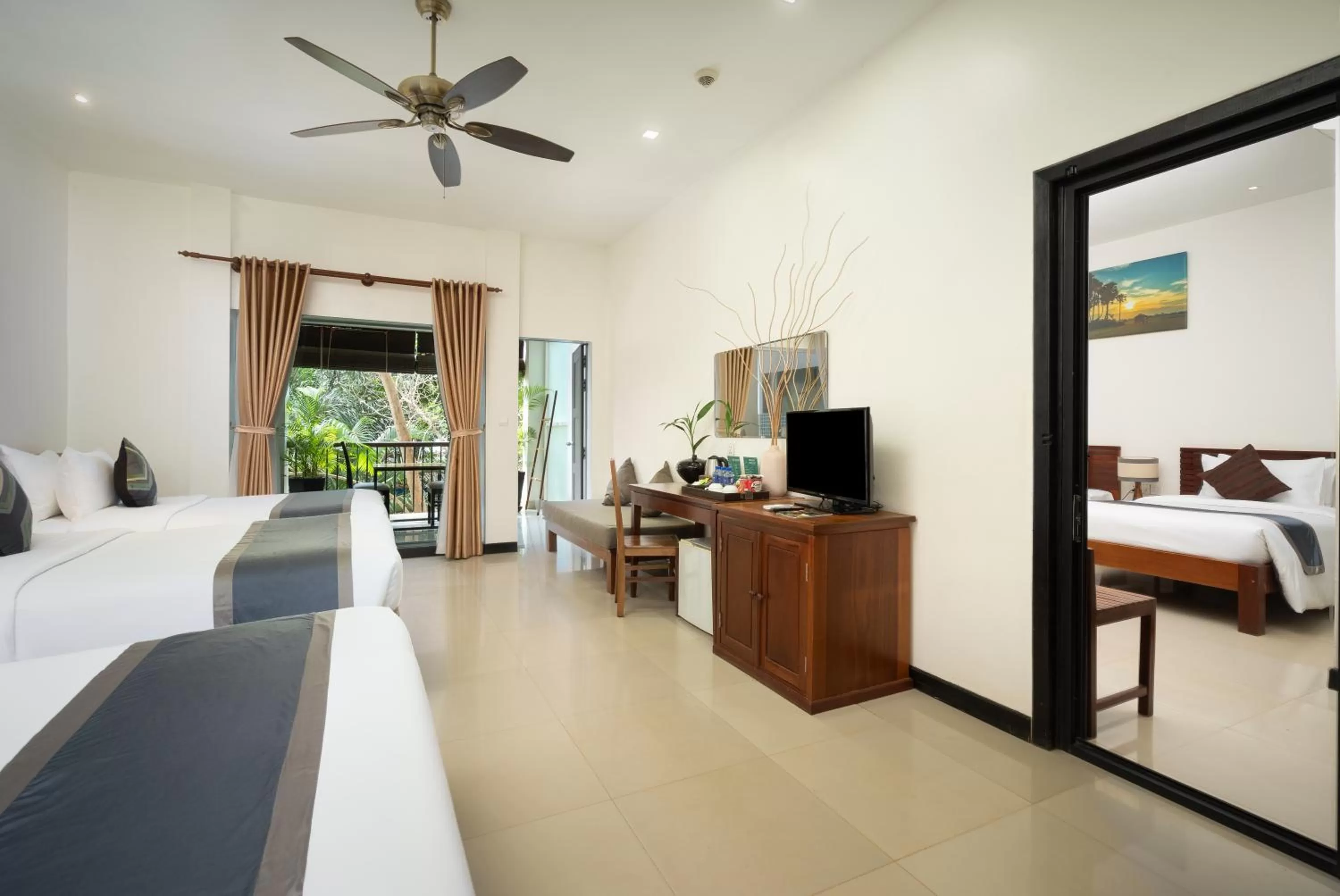 TV and multimedia, Bed in Landing Gold by Amatak