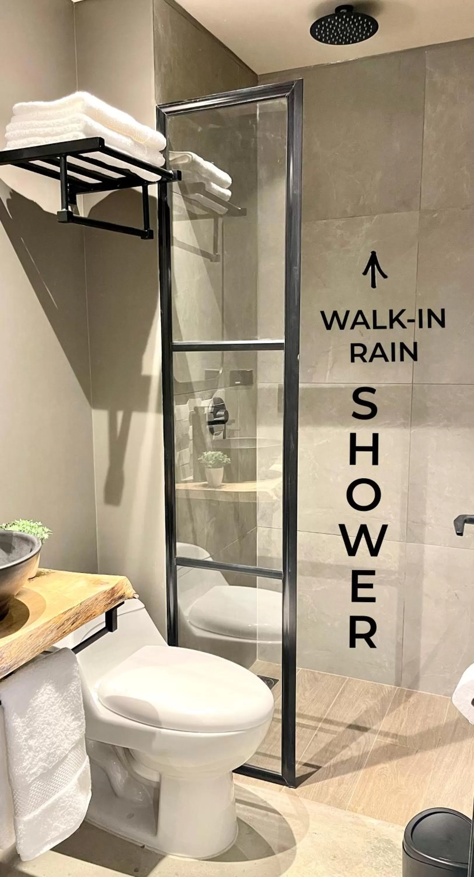 Shower in Beminimal Hotel