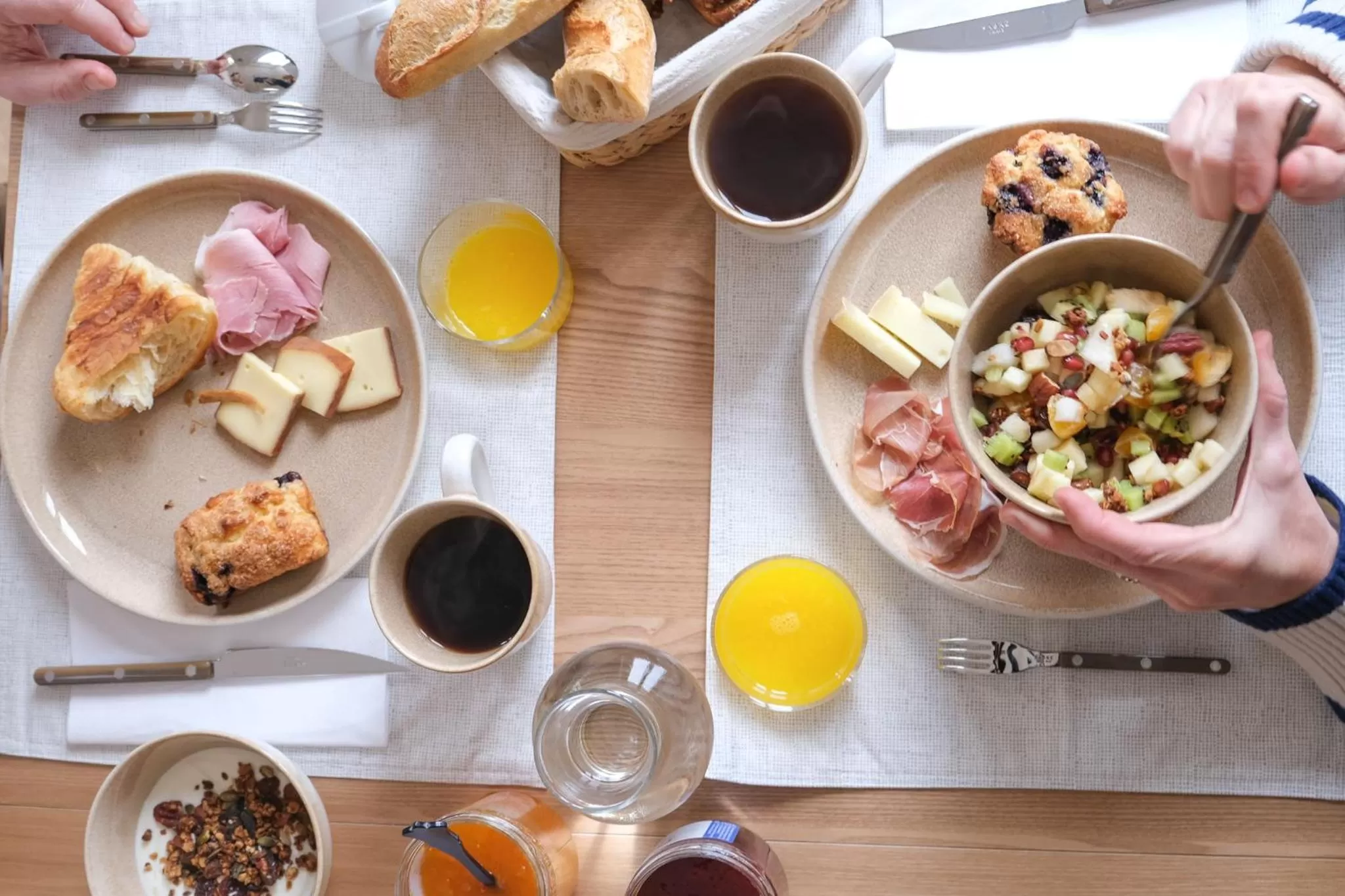 Breakfast in Les Séraphines - Chambres d'hôtes - Guests house
