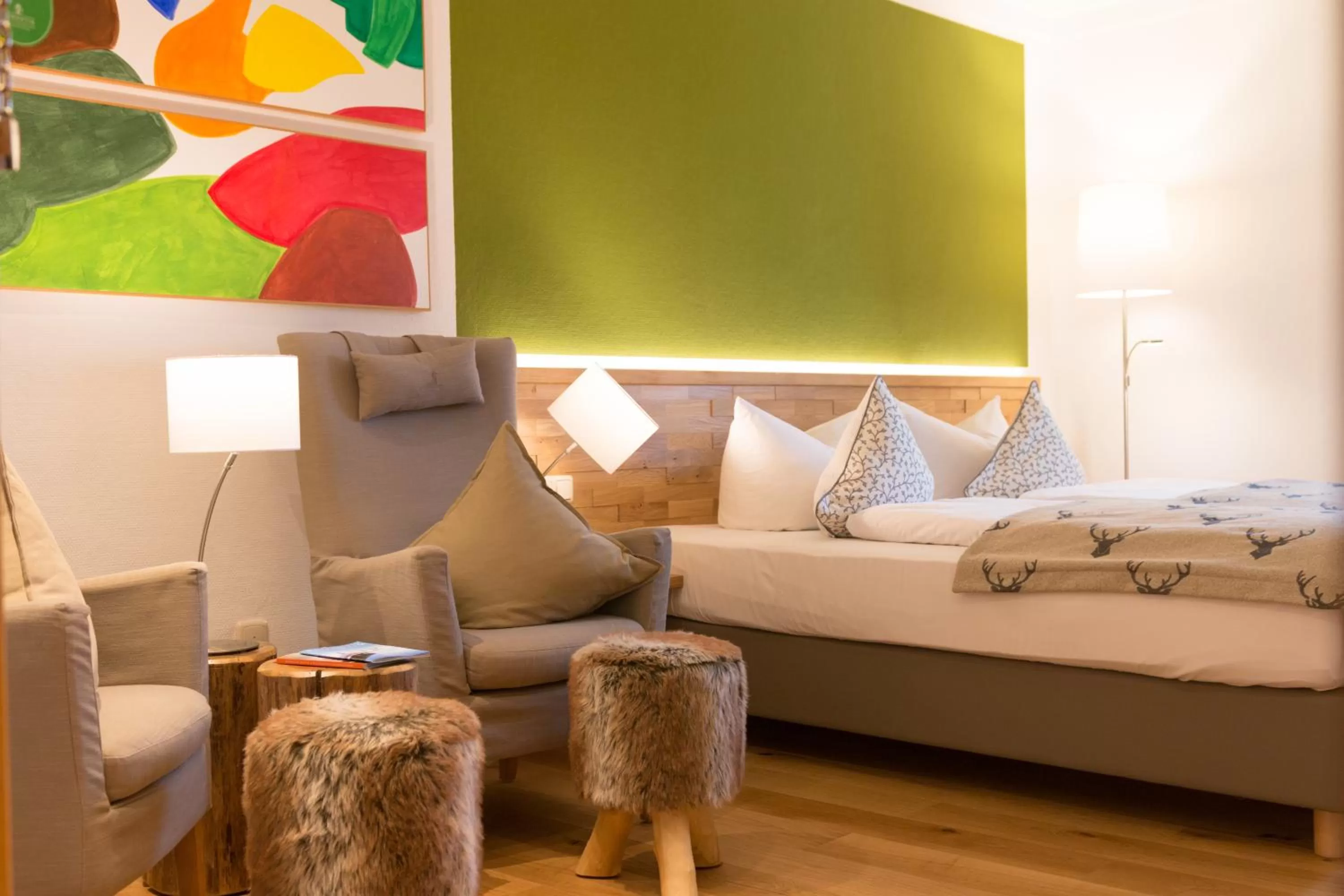 Seating area, Room Photo in Romantik Hotel Hirschen